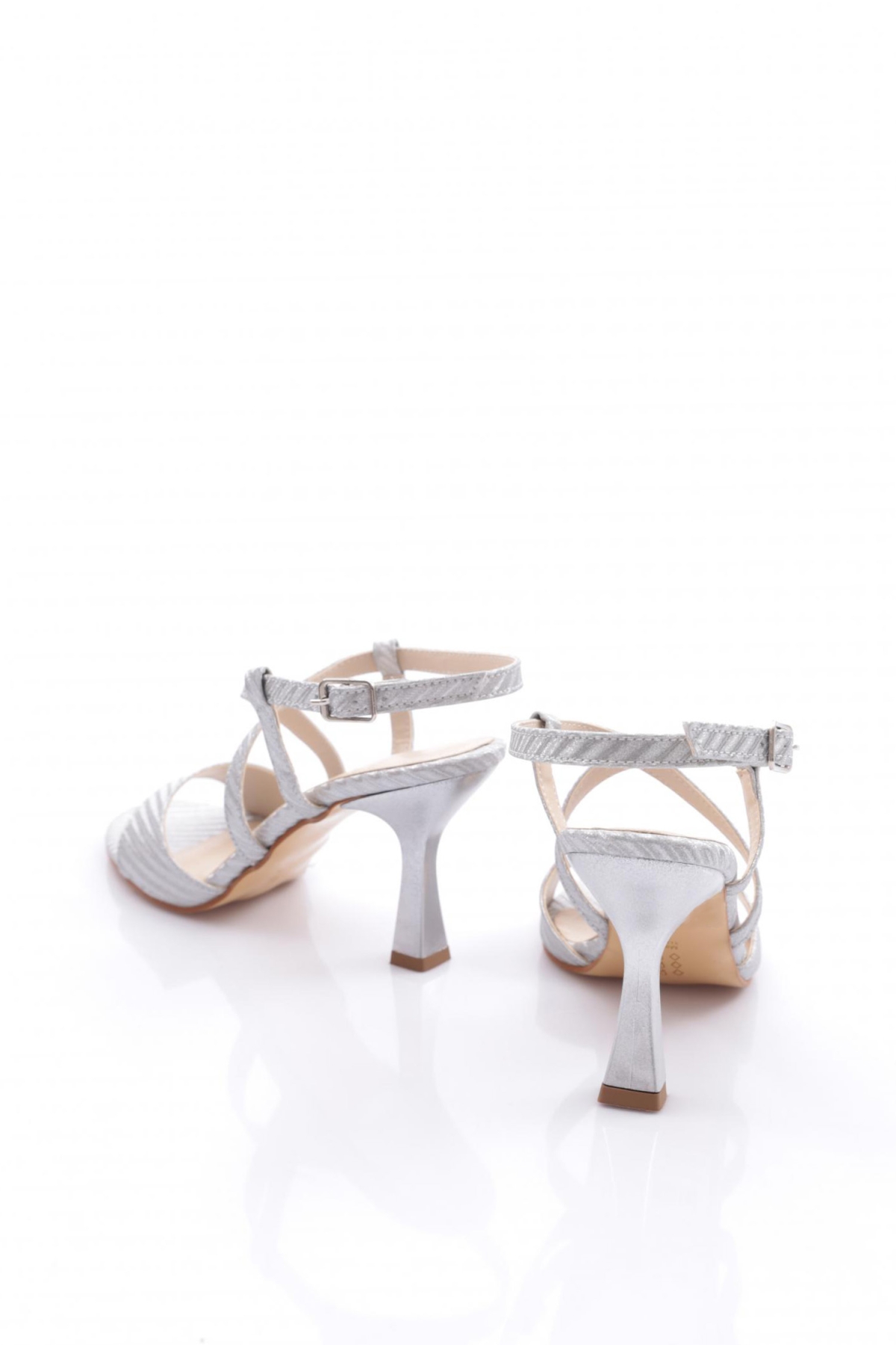 906 Kadin Yandan Bağlamali Topuklu Ayakkabi - Görsel 4