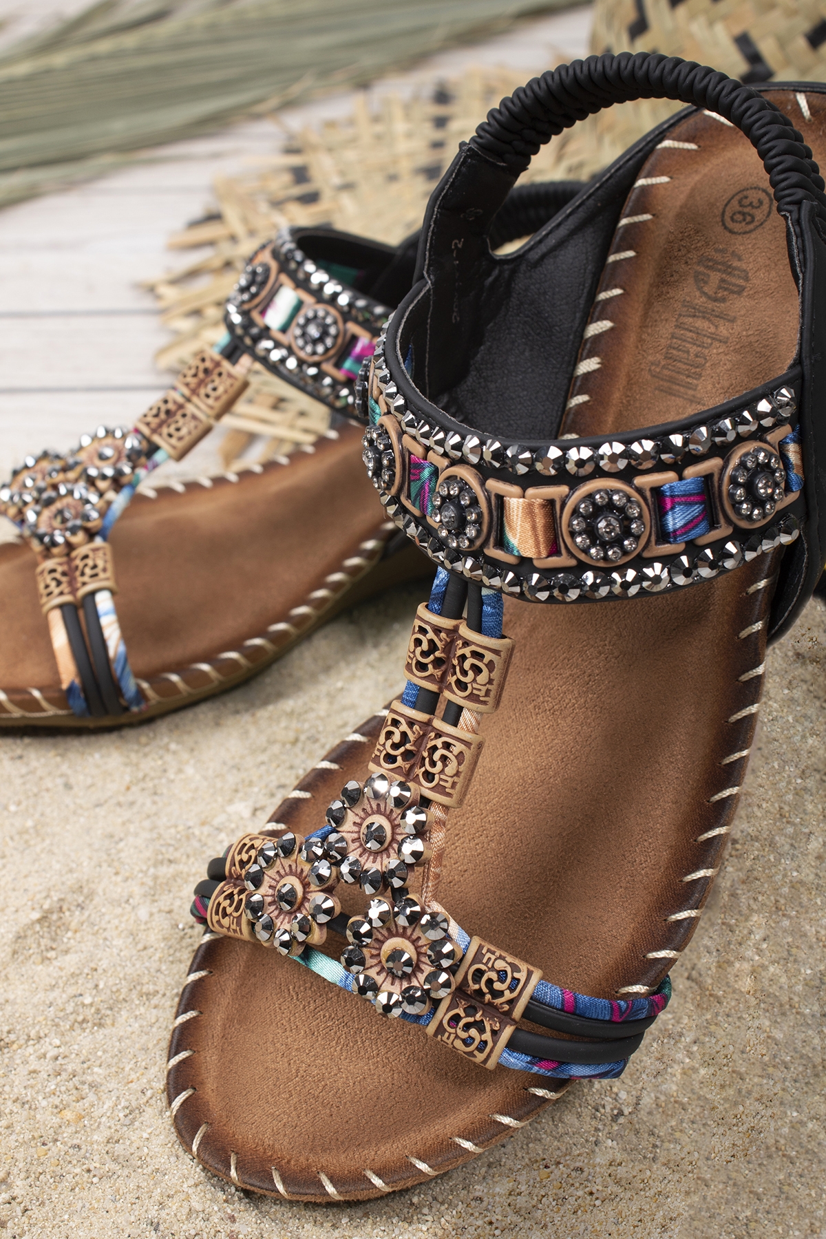 Caroline Anatomik Ortopedik Taşlı Günlük Kadın Sandalet - Görsel 3