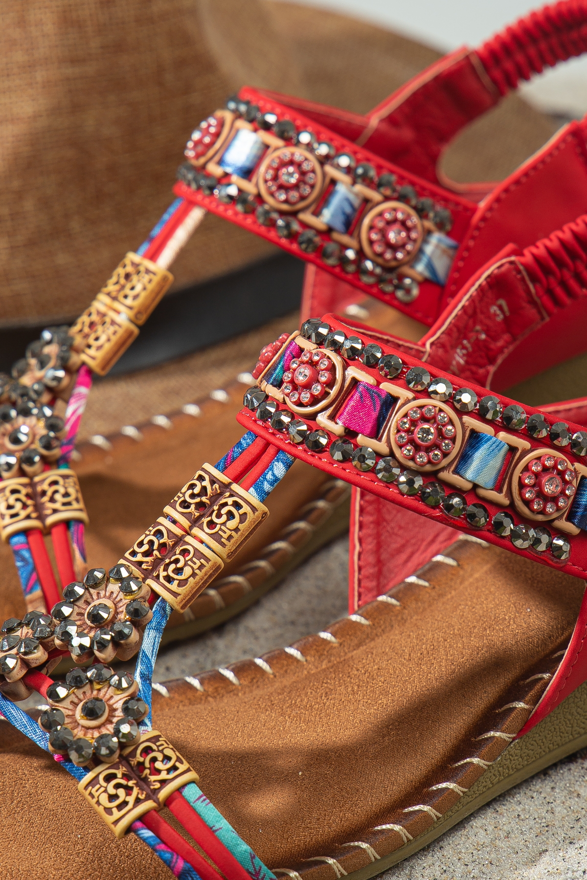 Caroline Anatomik Ortopedik Taşlı Günlük Kadın Sandalet - Görsel 3