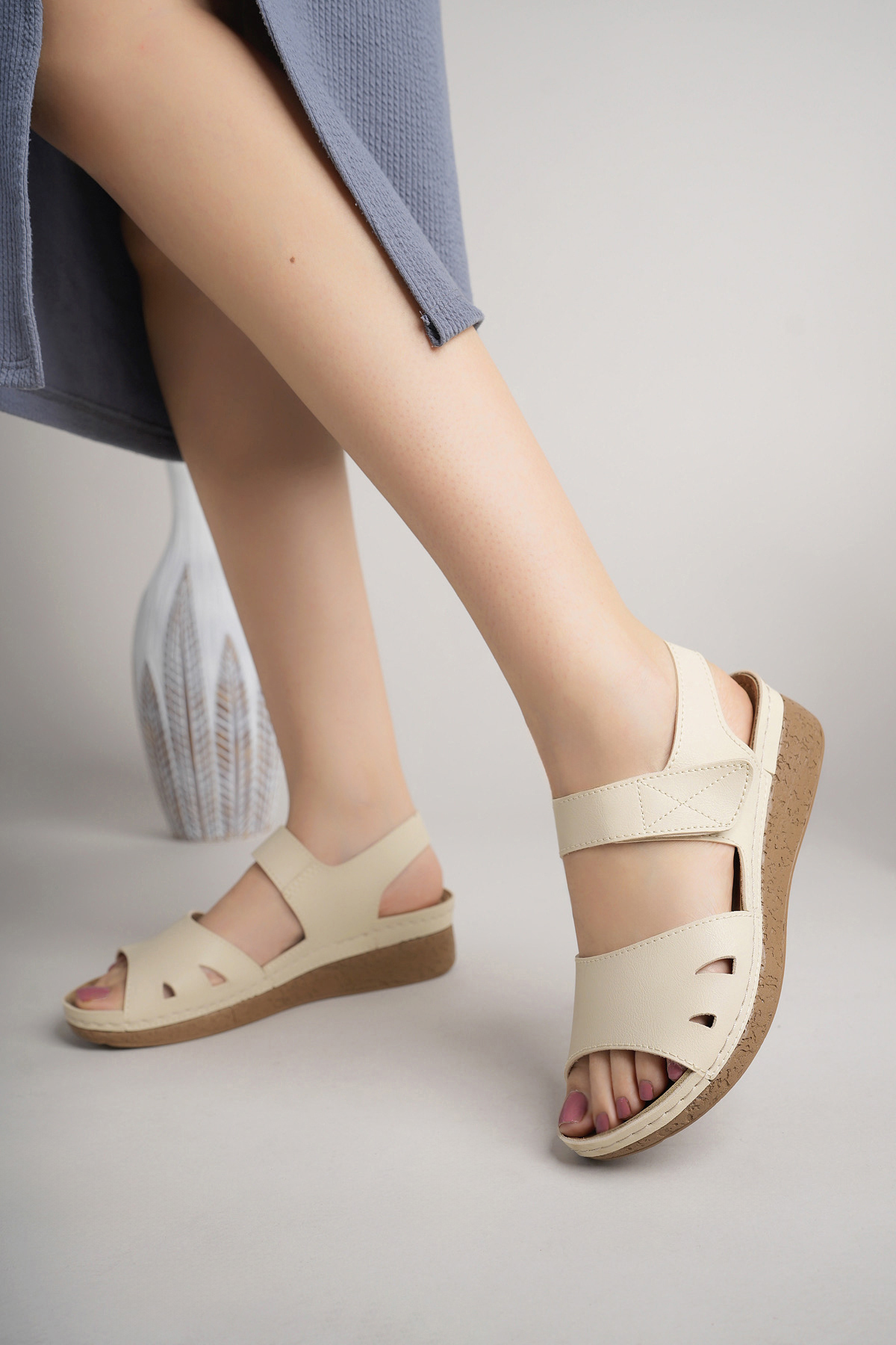 Gloria Anatomik Ortopedik Bantlı Günlük Kadın Sandalet - Görsel 3