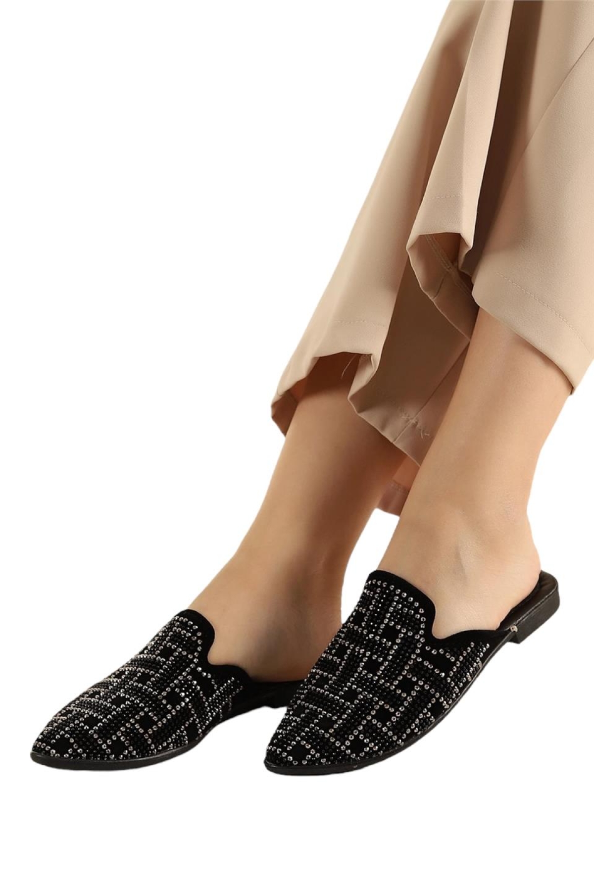 Süet Sivri Burun Taş Tasarımlı Kadın Terlik SİYAH - GÜMÜŞ - Görsel 3