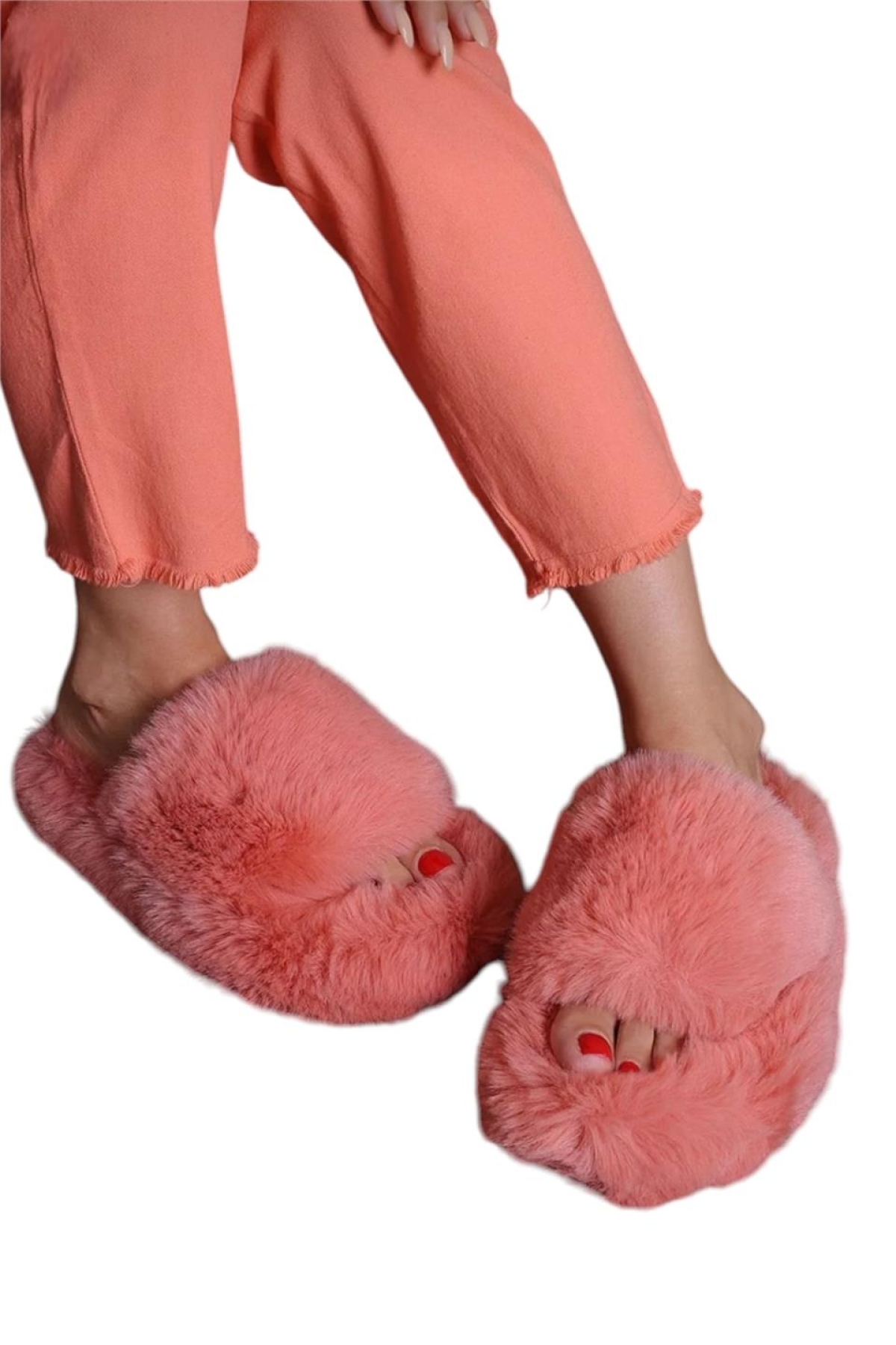 Ekstra Yumuşak Tüylü Kadın Terlik FUŞYA - Görsel 3