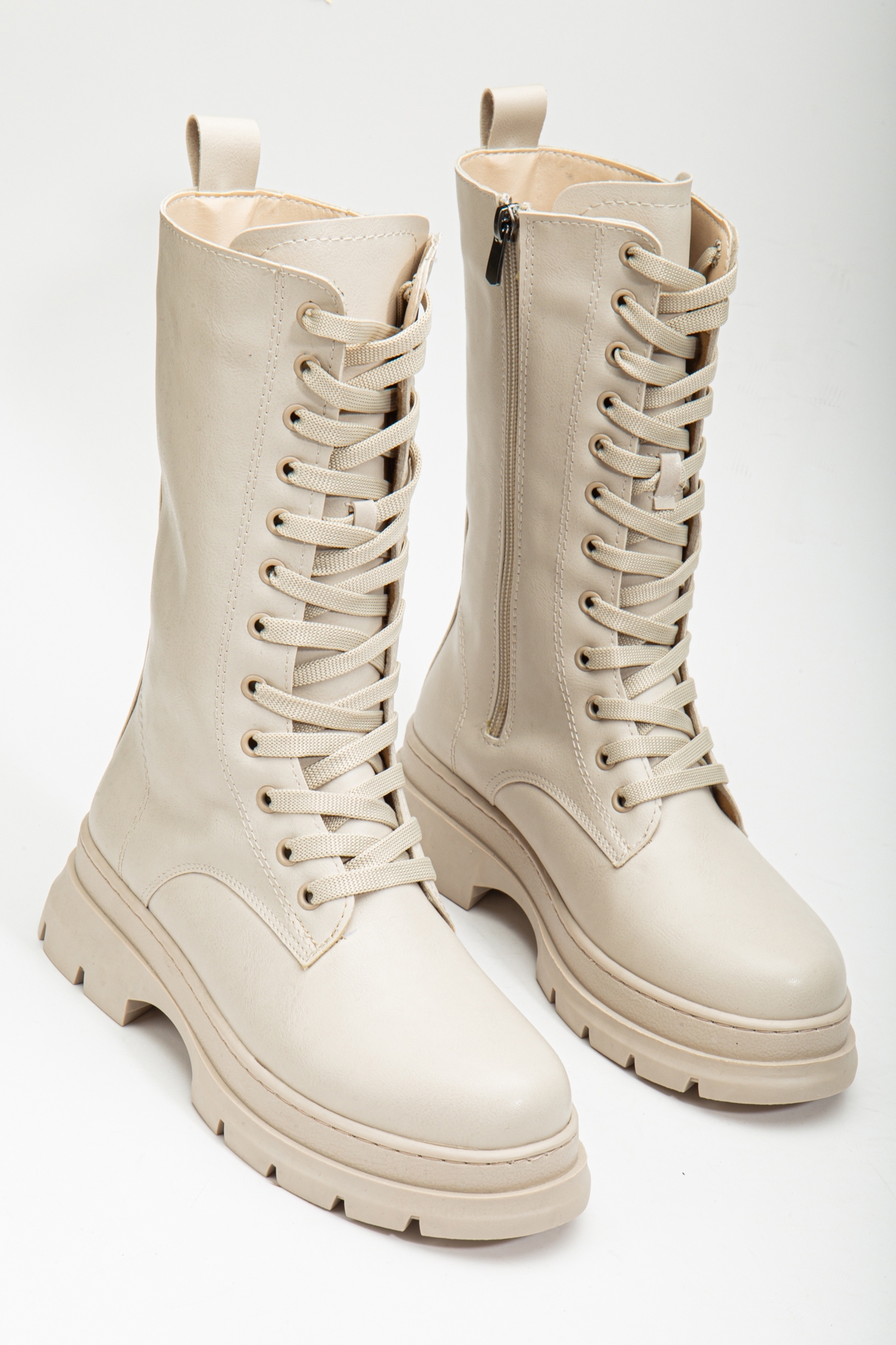 Kadın Bej Kalın Termo Taban Bağcıklı ve Fermuarlı Çizme - Görsel 3