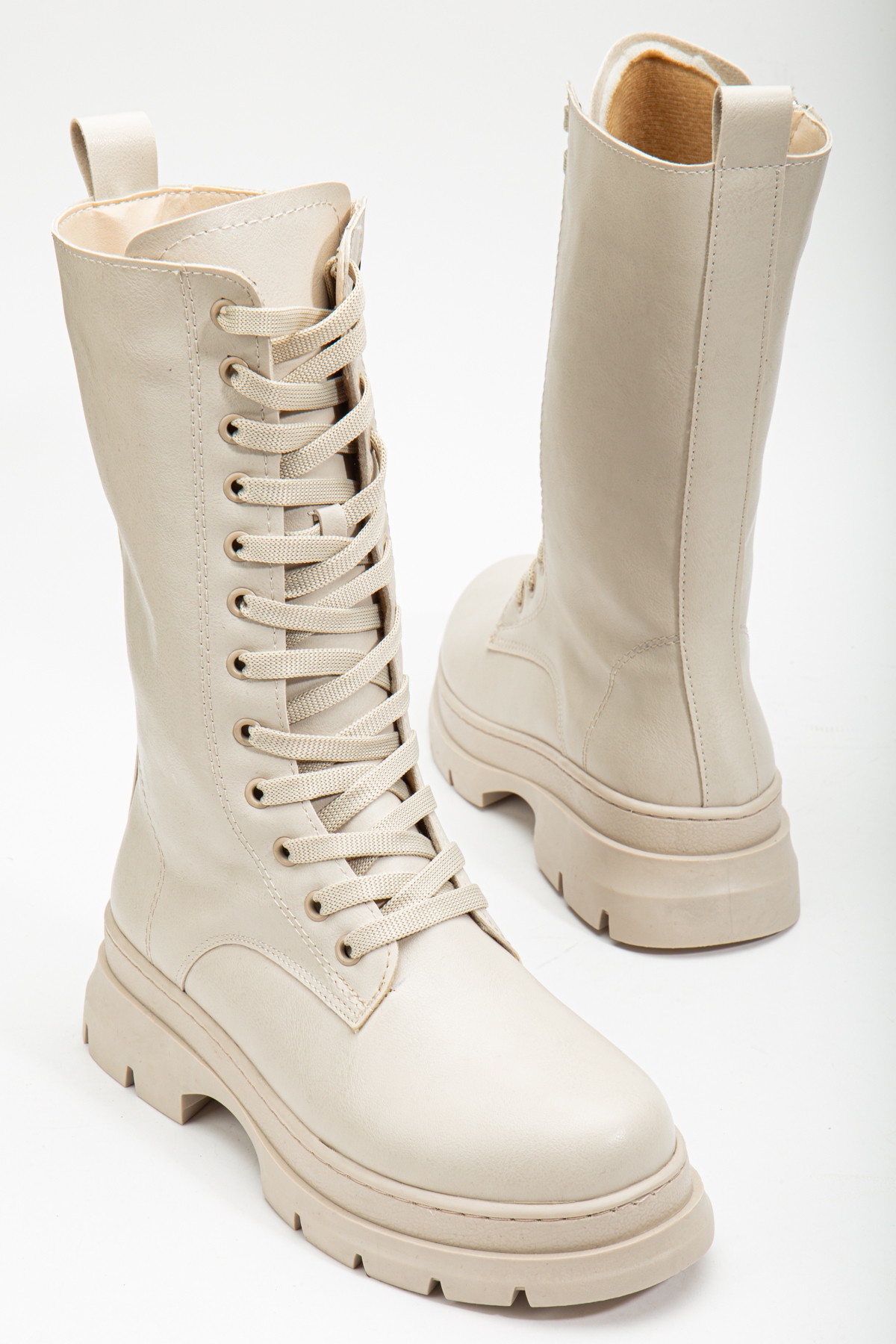 Kadın Bej Kalın Termo Taban Bağcıklı ve Fermuarlı Çizme - Görsel 4