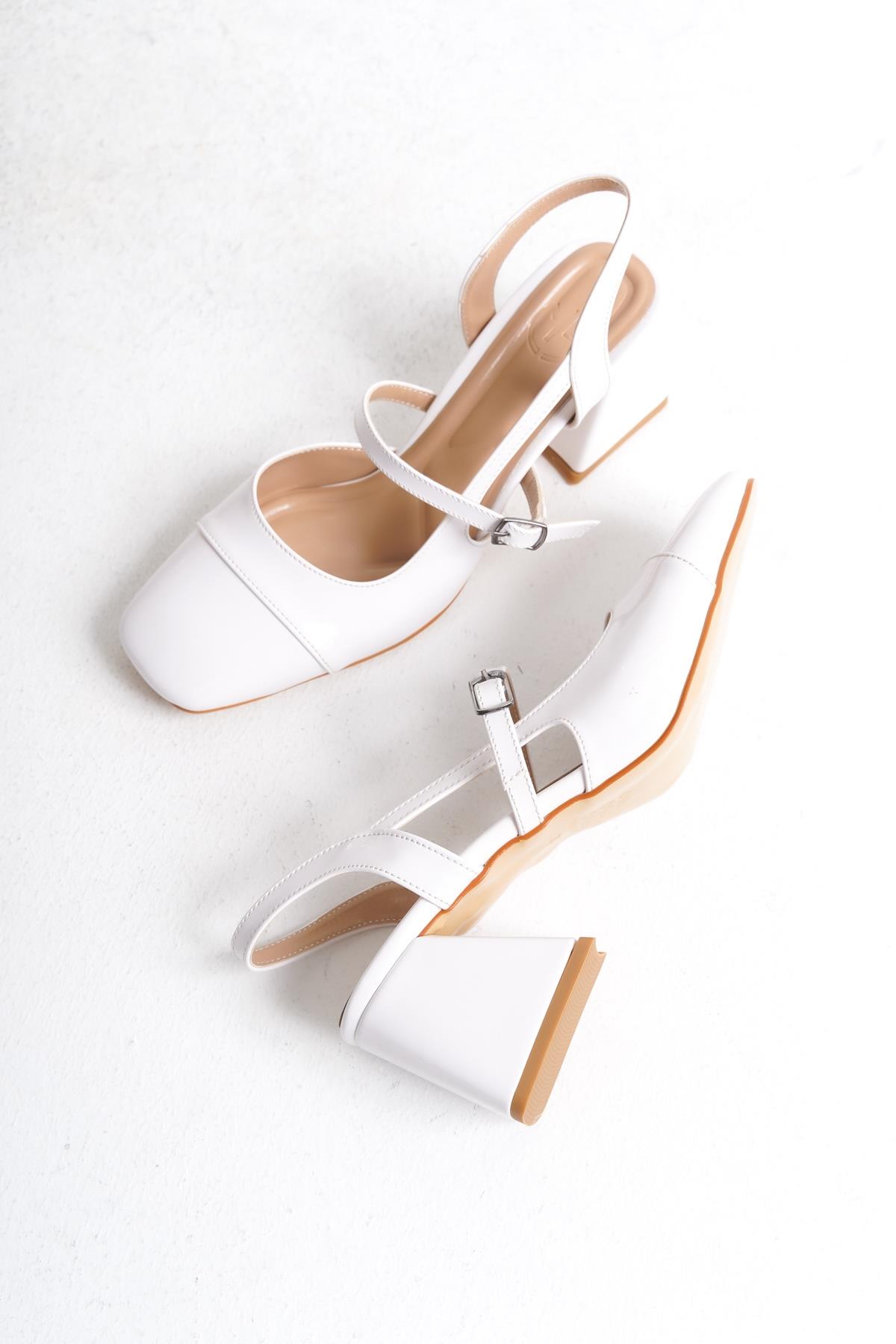 Tenba Beyaz Rugan Mary Jane Kalın Topuklu Küt Burun Bantlı Ayakkabı - Görsel 3