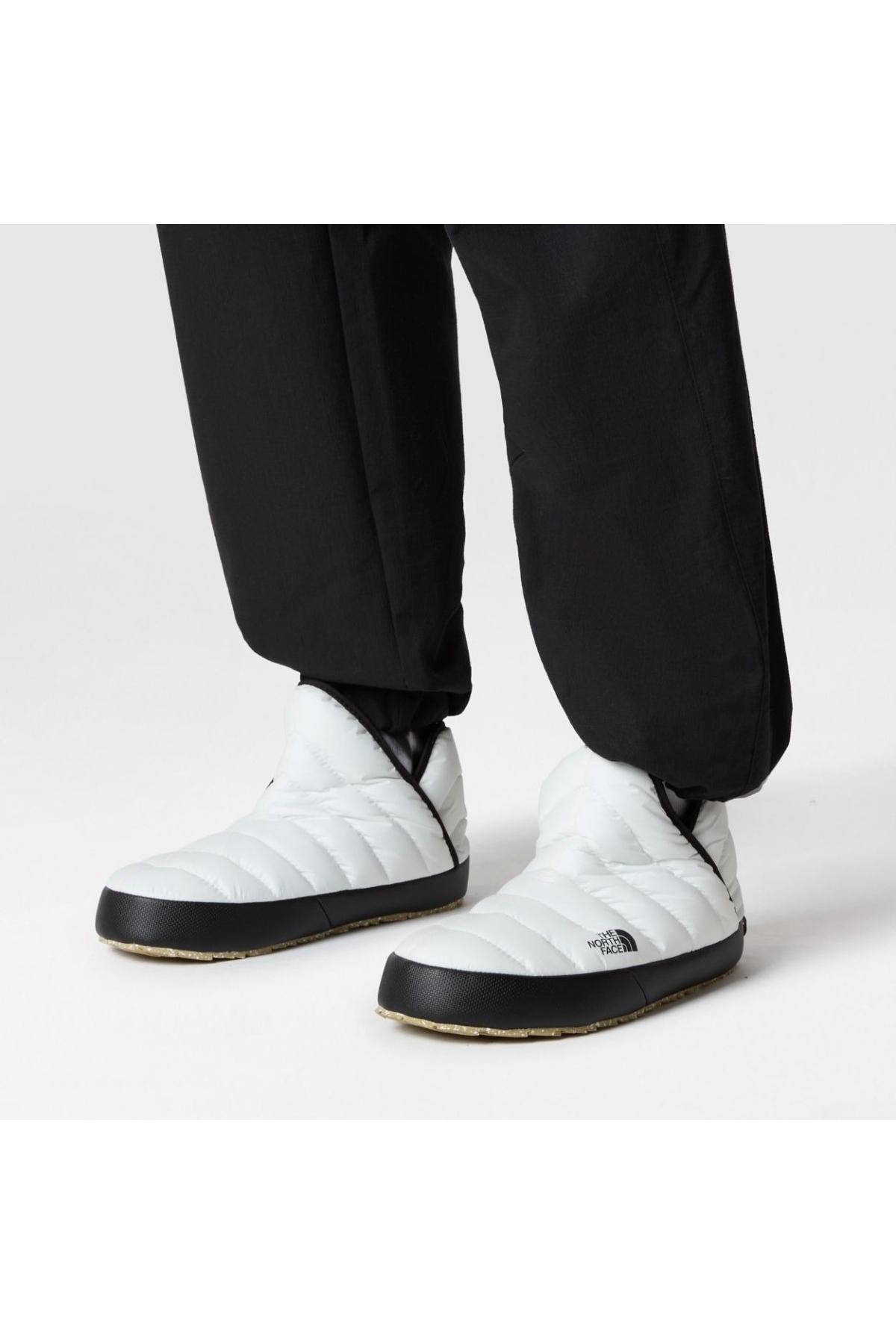Thermoball Traction Kadın Beyaz Bot - Görsel 3