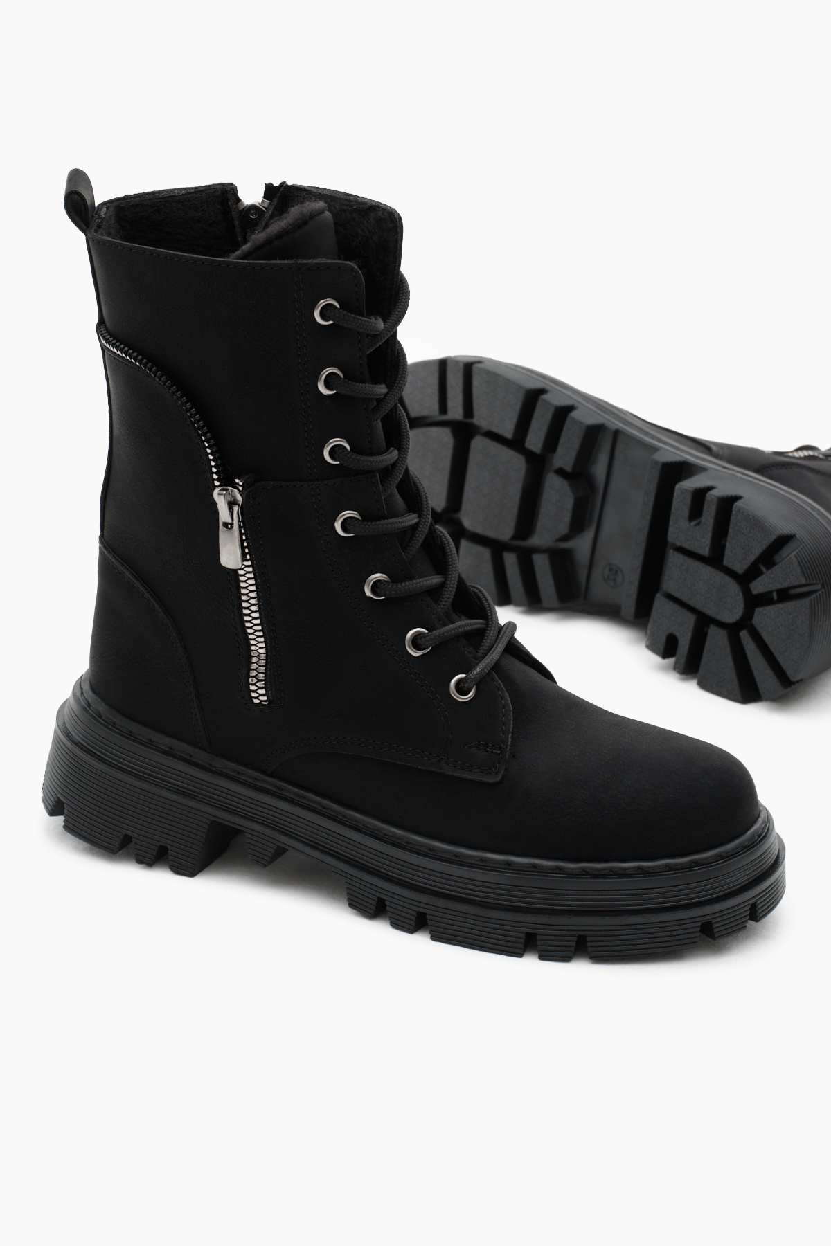 Kadın Siyah Mat Termo Taban Yanı Fermuar Desenli Bağcıklı ve Fermuarlı Bot - Görsel 5