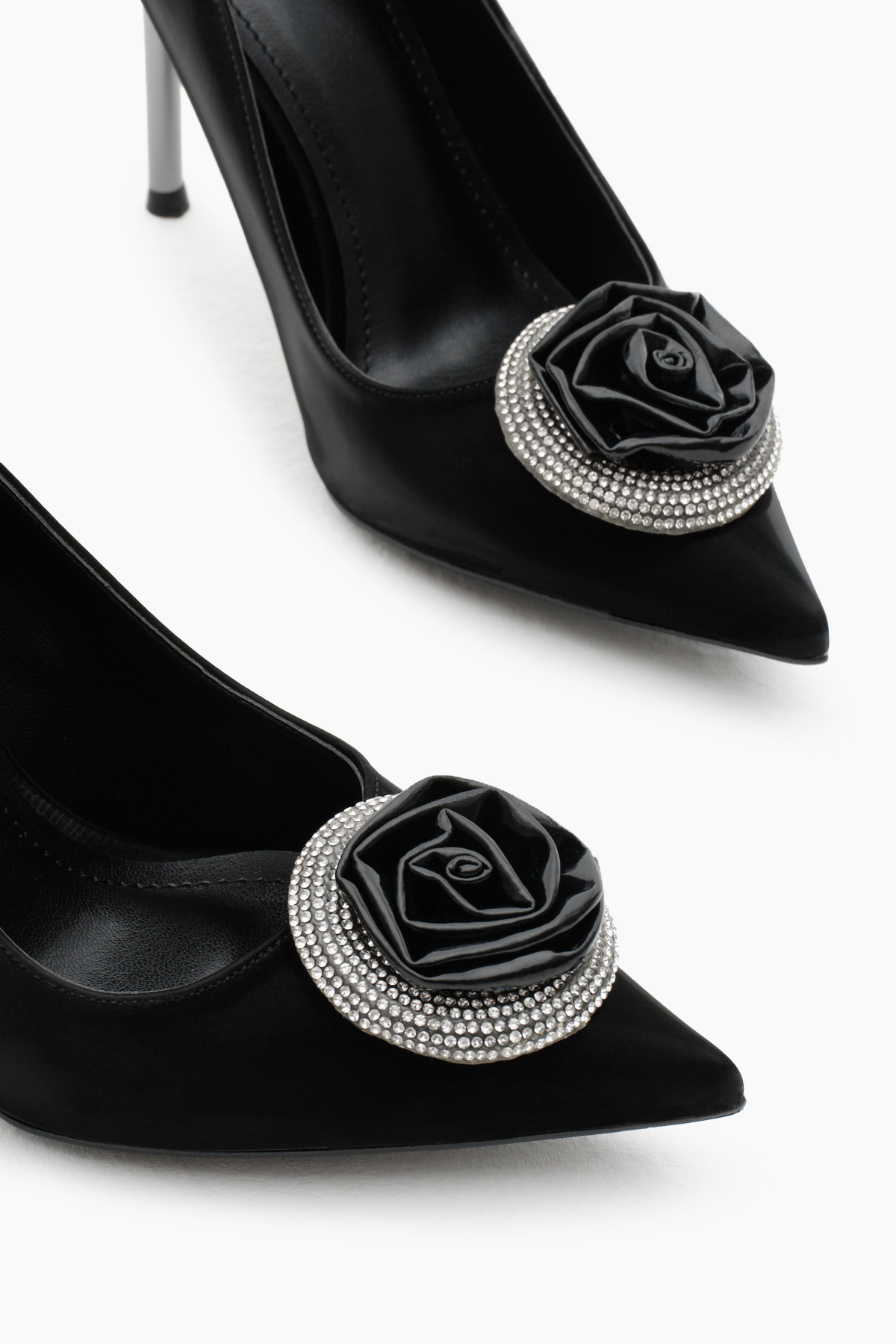 Kadın Siyah Neolit Taban Önü Gül Desenli Taşlı Sivri Burunlu Yüksek Topuklu Ayakkabı - Görsel 4