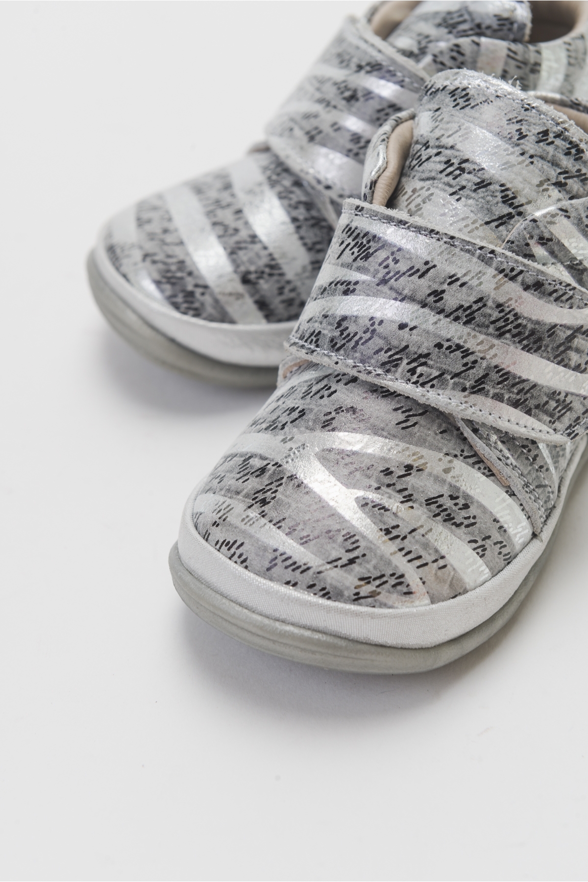 Kız Çocuk Gümüş Hakiki Deri Günlük Çocuk Ayakkabı - Görsel 2