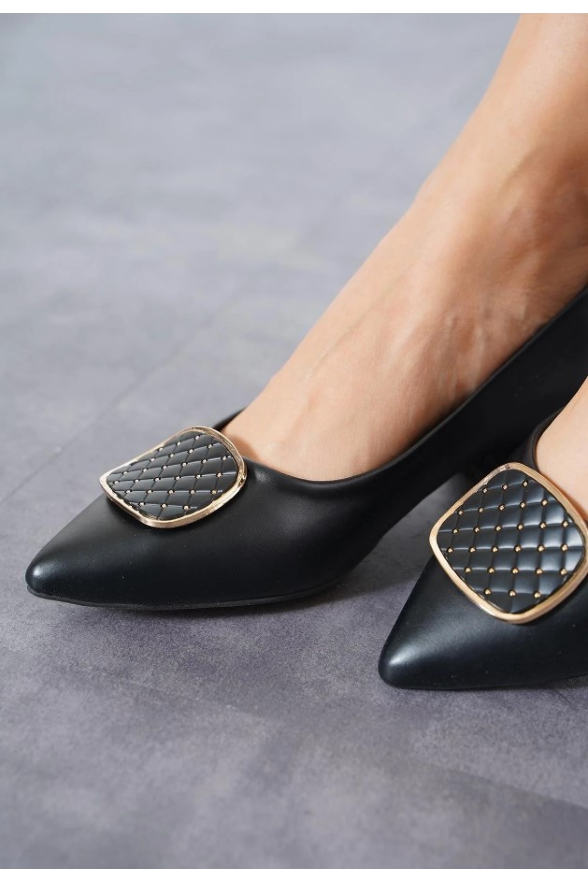 Toka Detaylı Kısa Topuklu Kadın Babet Ayakkabı - Görsel 5