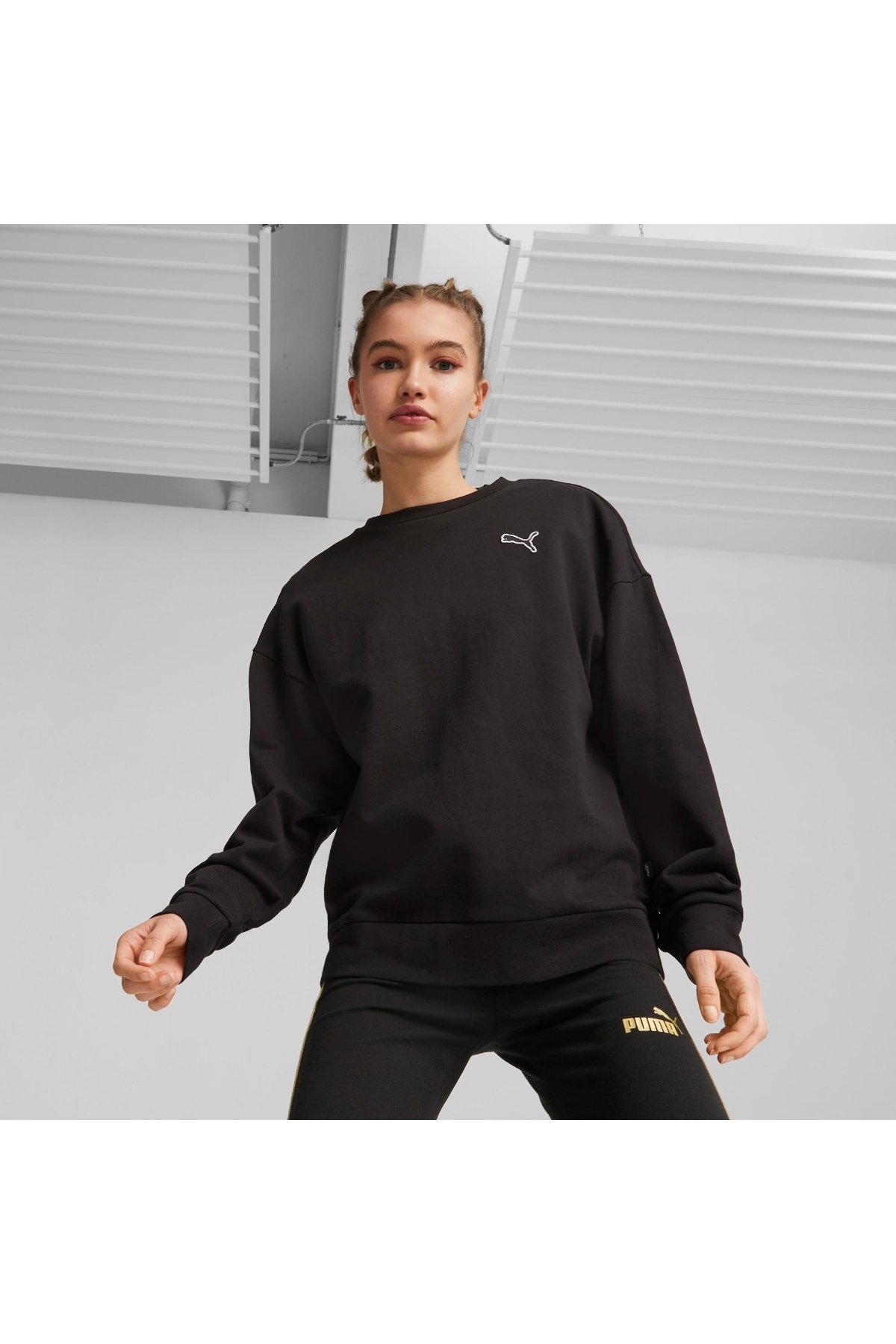 Better Essentials Crew Kadın Siyah Yuvarlak Yaka Sweatshirt