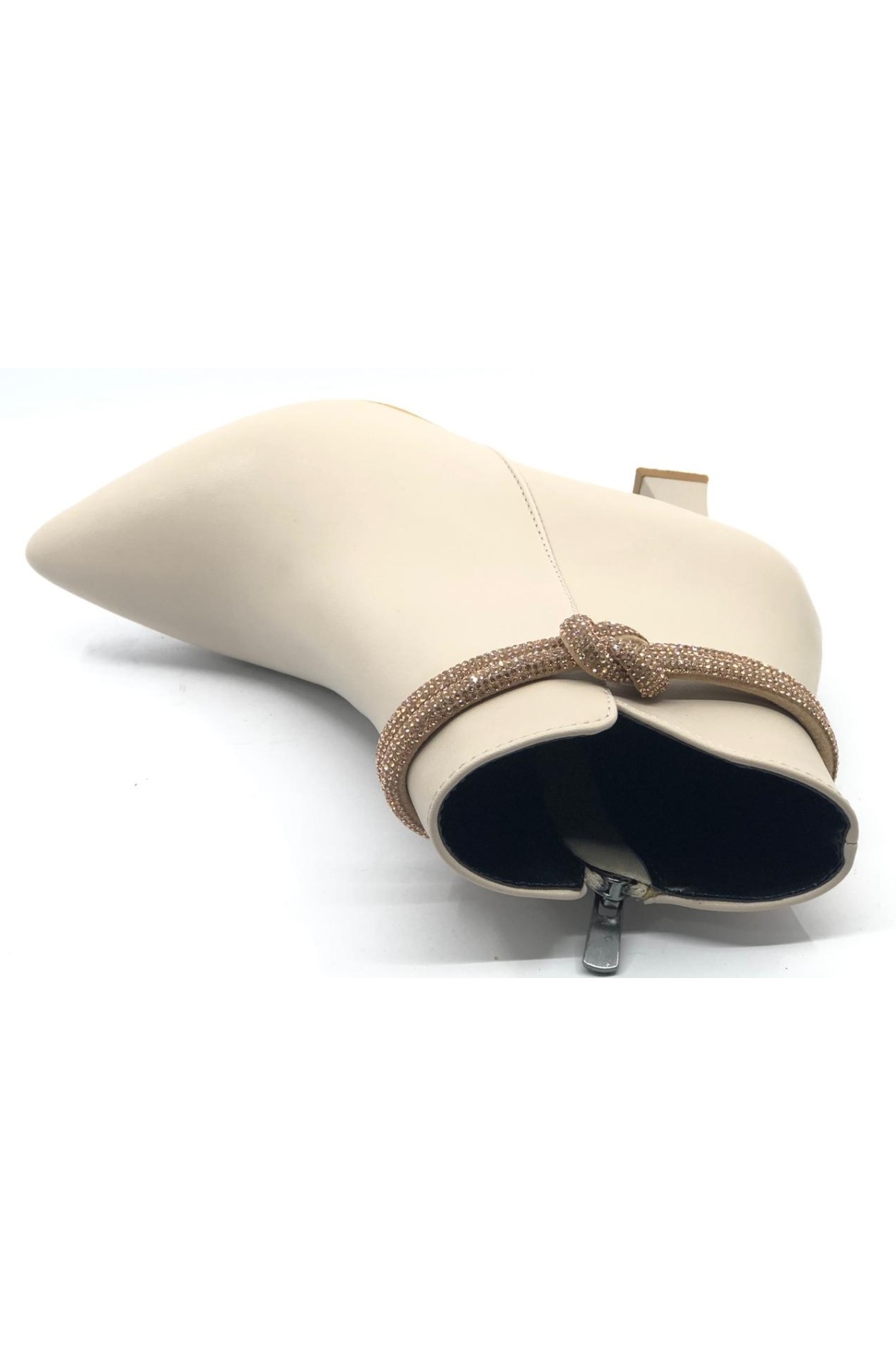 Düğüm Taş Detaylı Kadeh Topuk Kadın Bot - Görsel 5