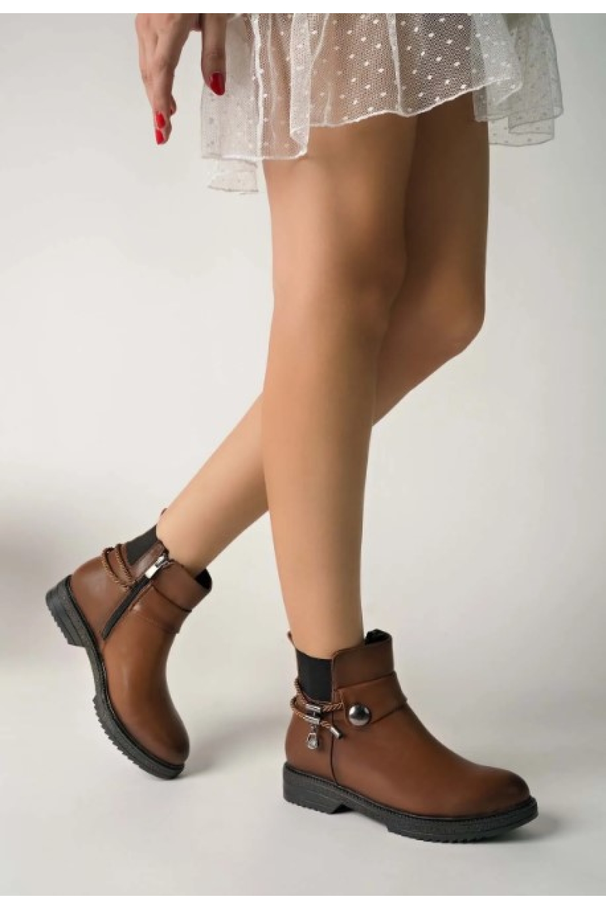Taş Dekolteli Kadın Bot - Görsel 2
