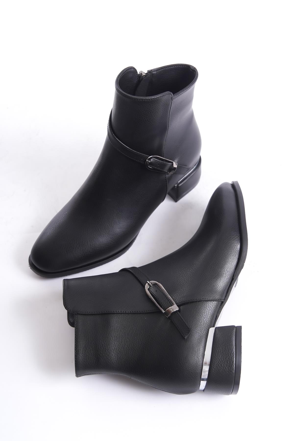 Kaltas Siyah Kısa Kalın Topuklu Tokalı Fermuarlı Günlük Bot - Görsel 3