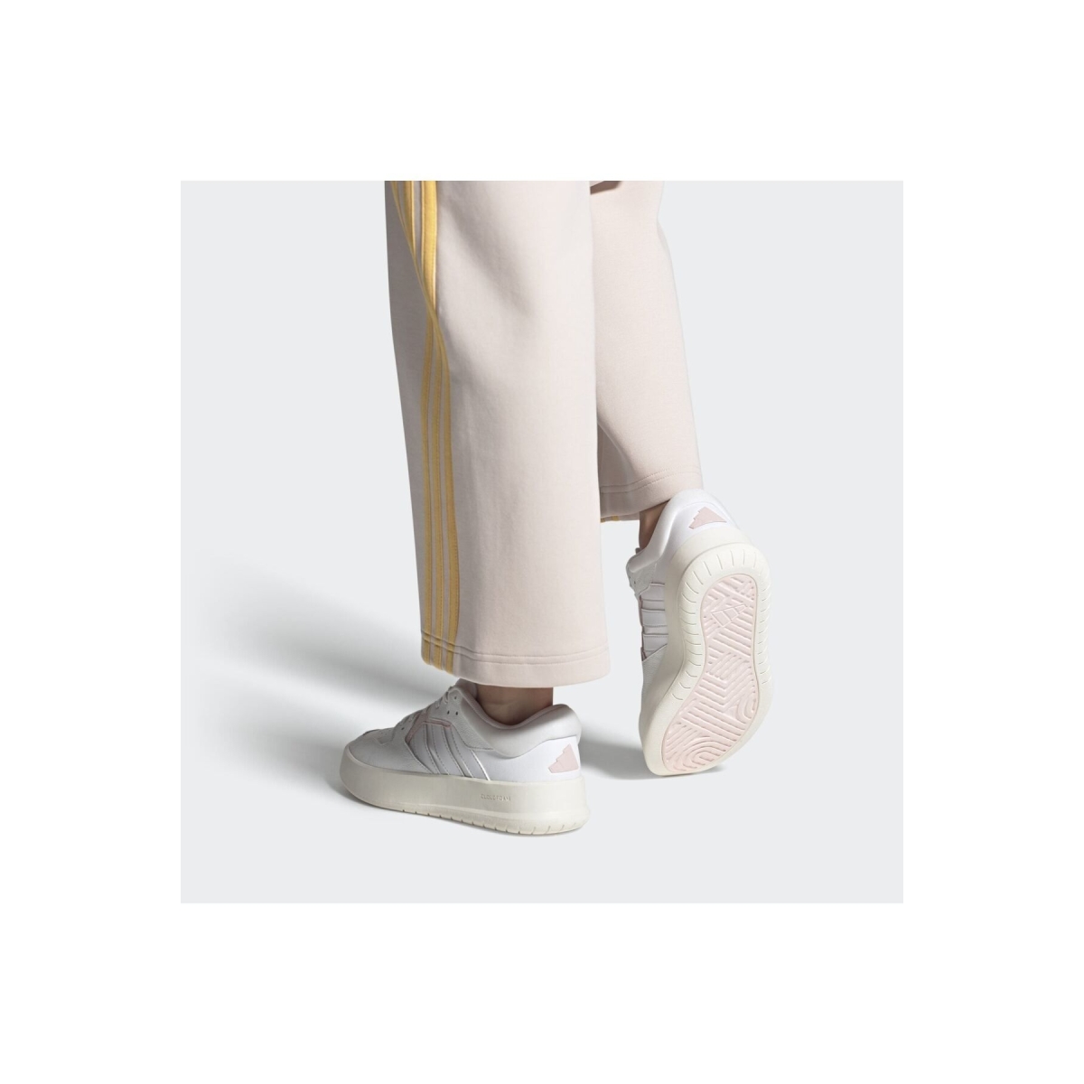 Court 24 - Görsel 5