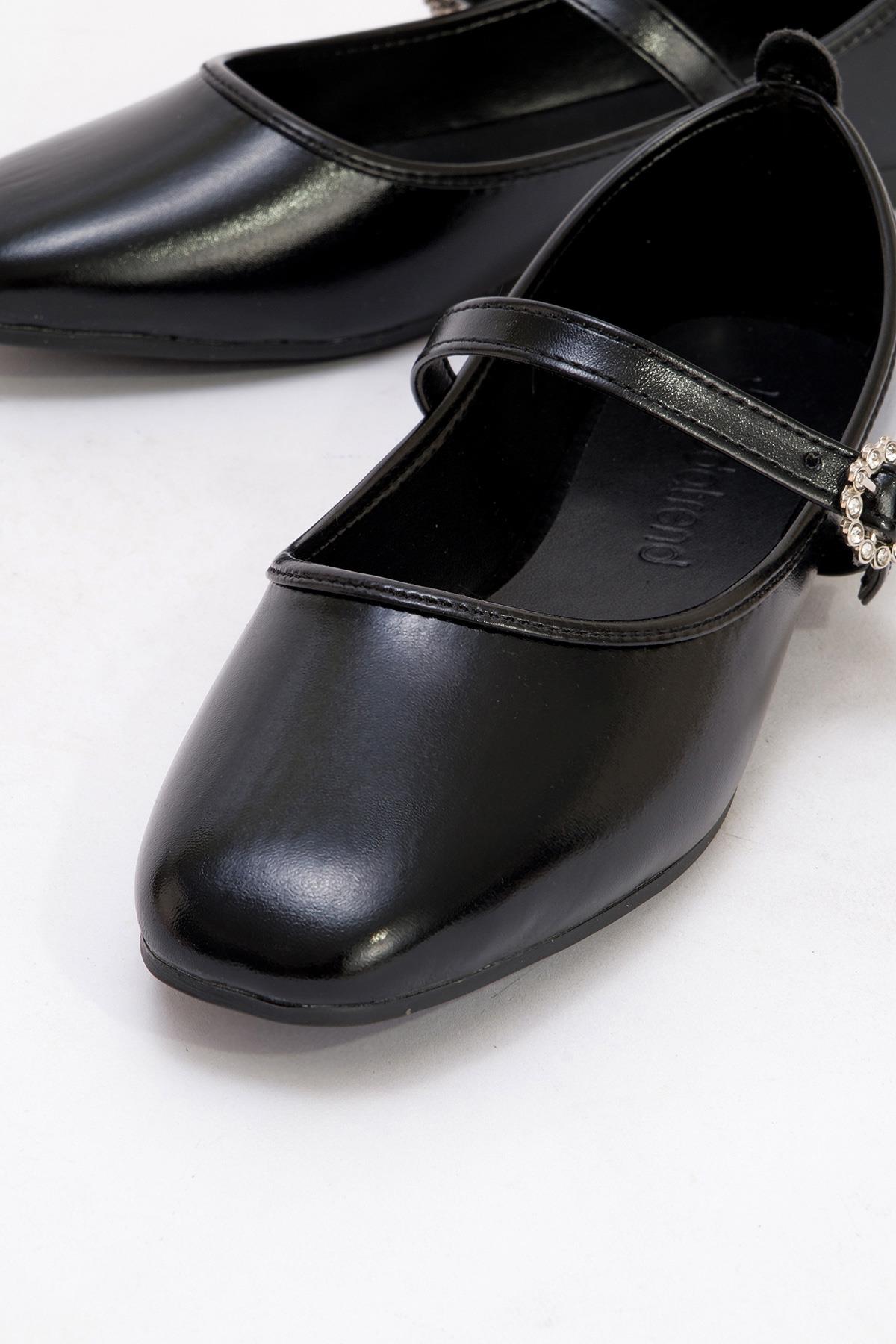 Kadın Kemerli Taşlı Küt Burunlu Babet SİYAH KIRIŞIK - Görsel 5