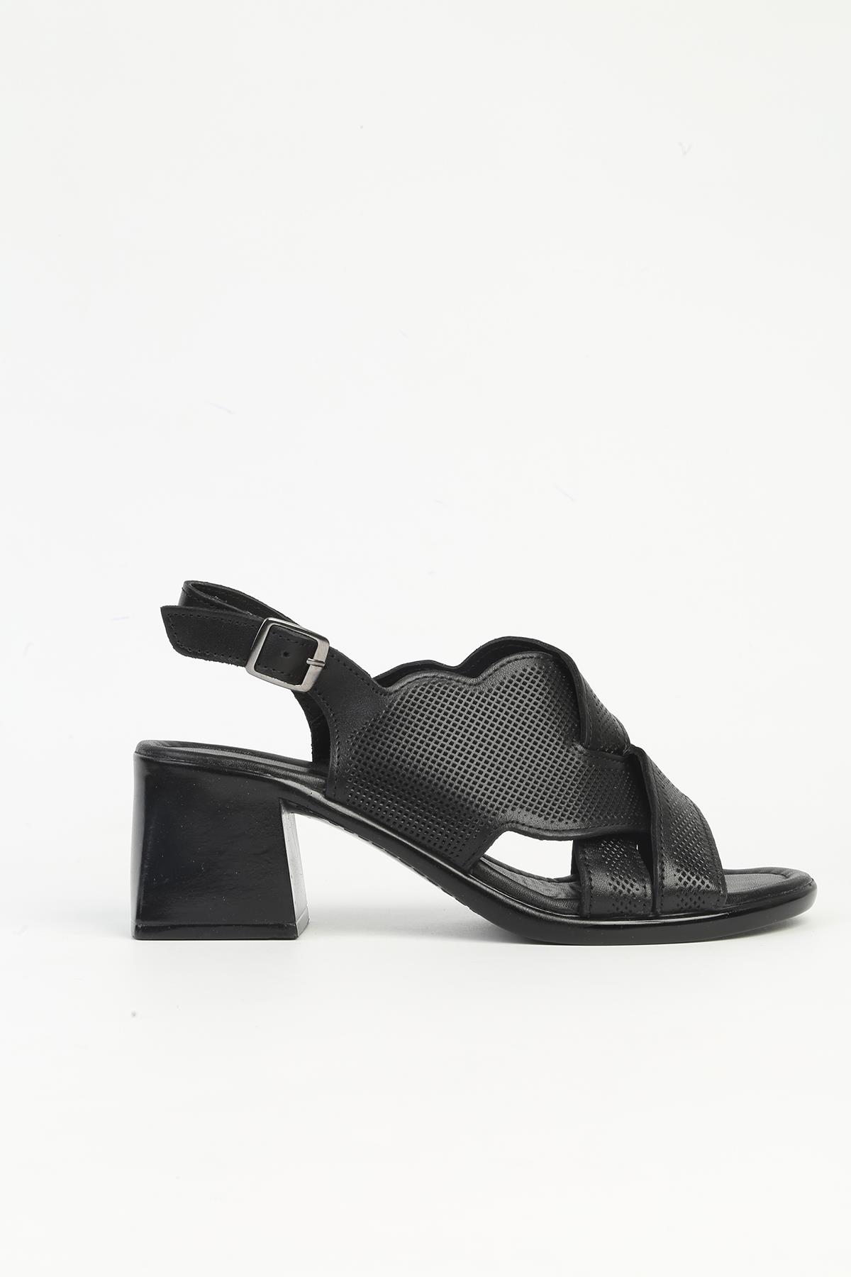 Siyah Kadın Deri Topuklu Ayakkabı PCK-5021 - Görsel 2