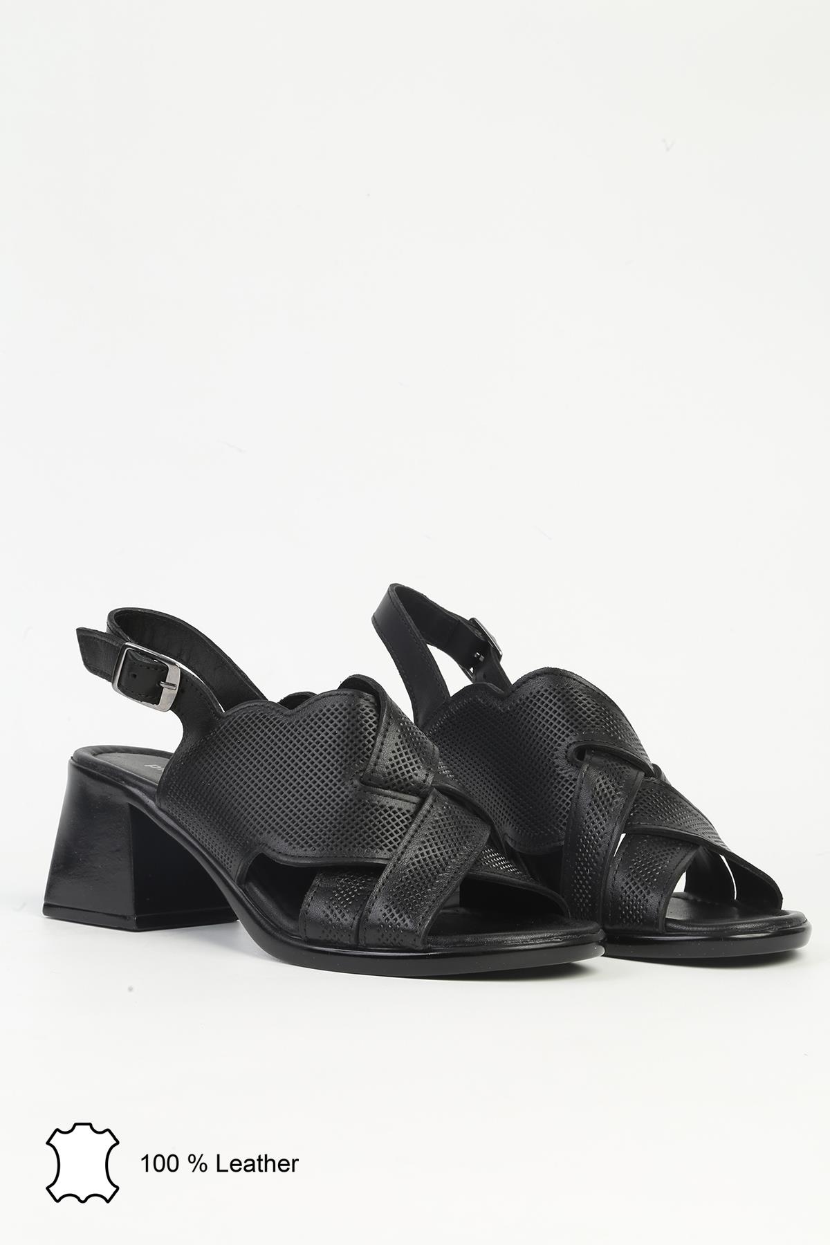 Siyah Kadın Deri Topuklu Ayakkabı PCK-5021 - Görsel 3