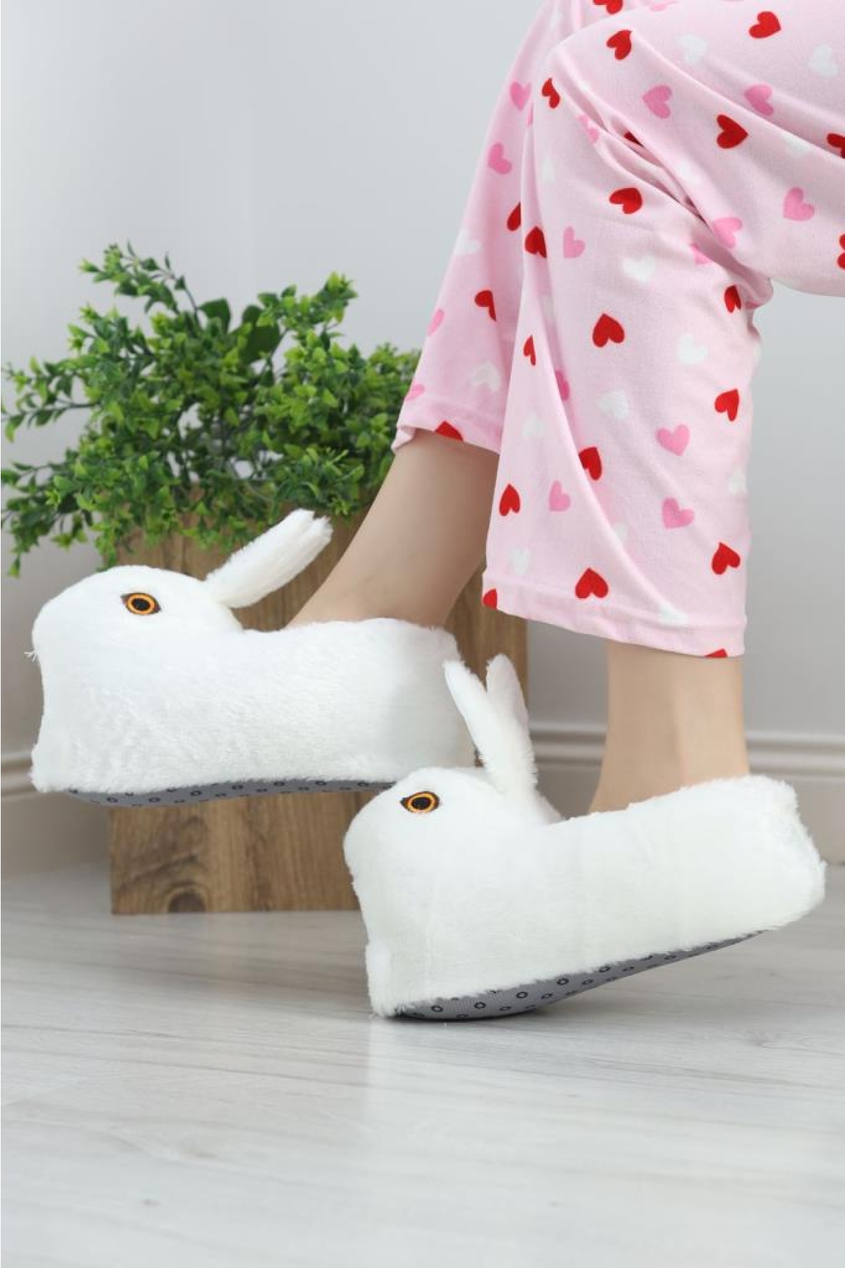 Kadın Kız Çocuk Kombin Beyaz Hayvanlı Tavşanlı Panduf Ev Botu - Görsel 3