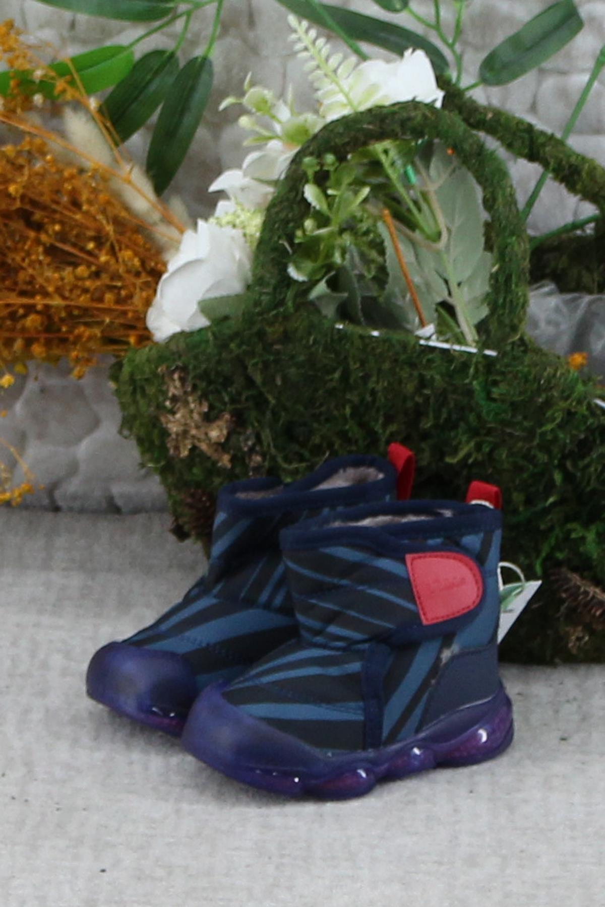 943.E24K.482 Lacivert Helyum Işıklı Erkek Çocuk Bot - Görsel 4