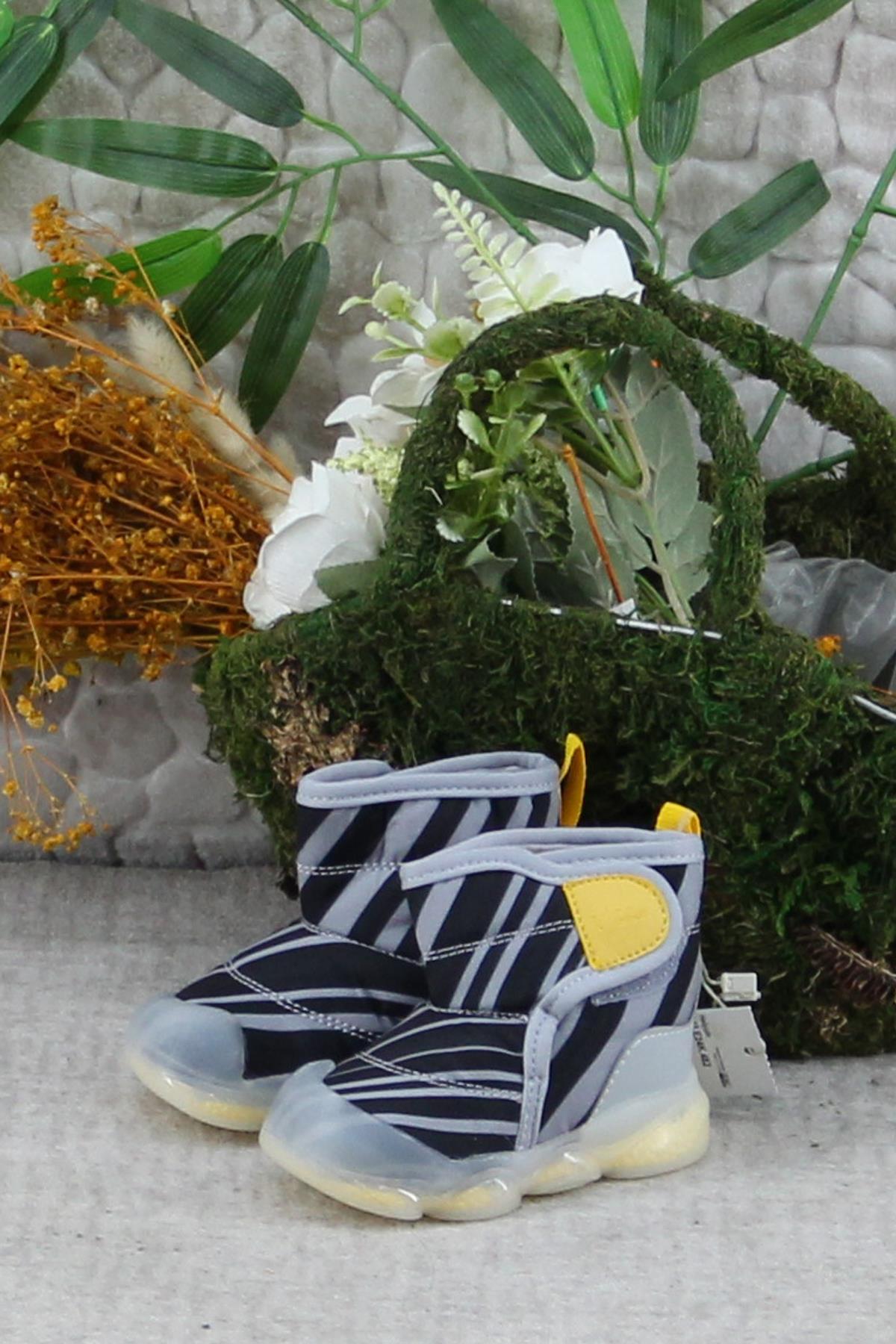 943.E24K.482 Gri Helyum Işıklı Erkek Çocuk Bot - Görsel 4