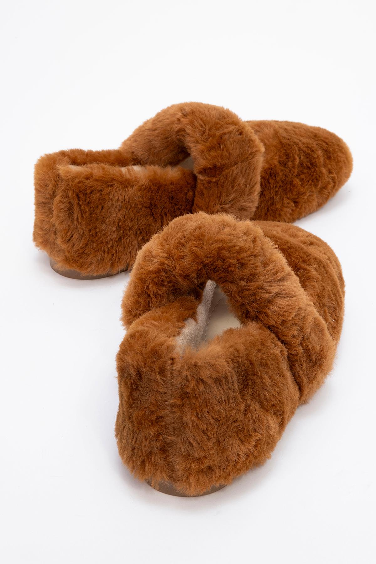 Kadın Kürklü Cırtlı Ev Babeti TABA - Görsel 6