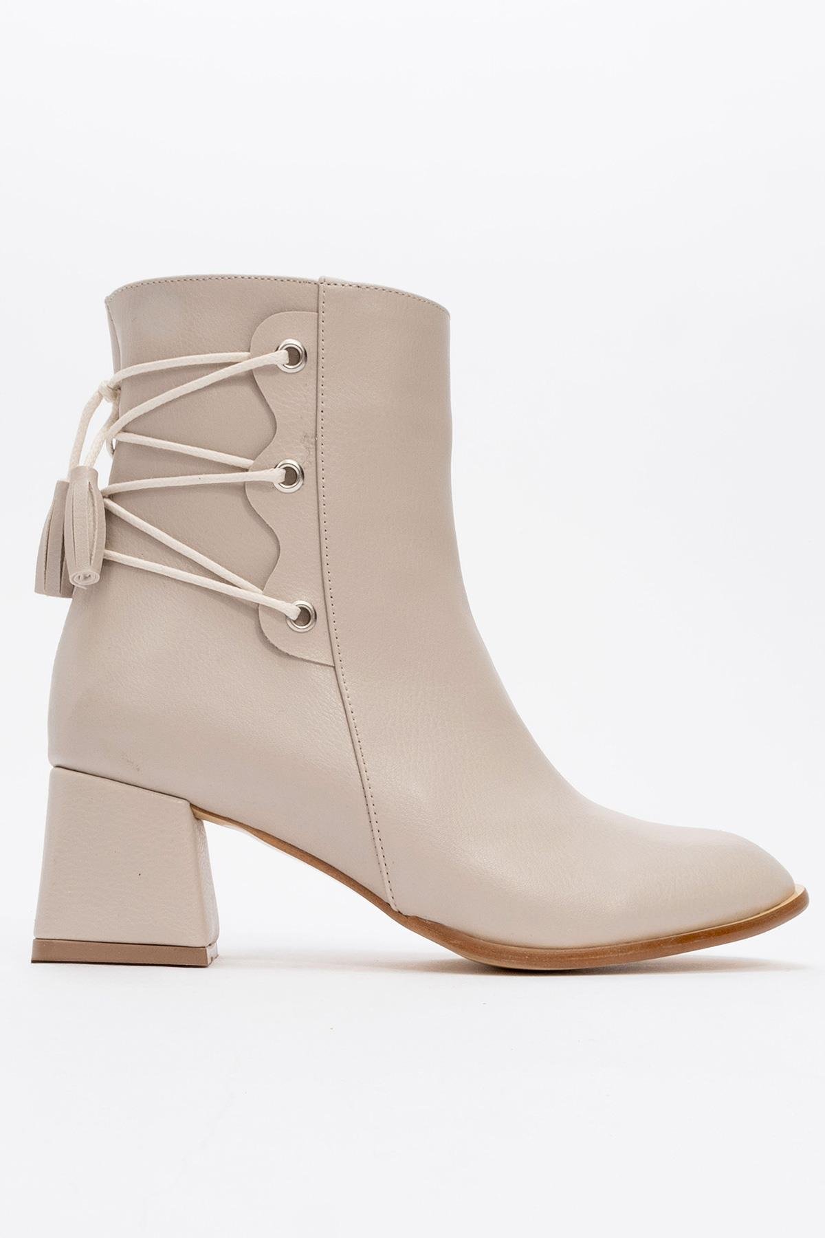 Bağcık Detaylı Fermuarlı Kadın Topuklu Bot BEJ CİLT - Görsel 3