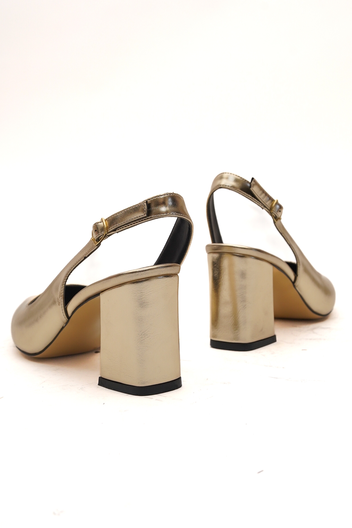 Sahra Gold Kırışık Topuklu Günlük Kullanım Ayakkabı - Görsel 12