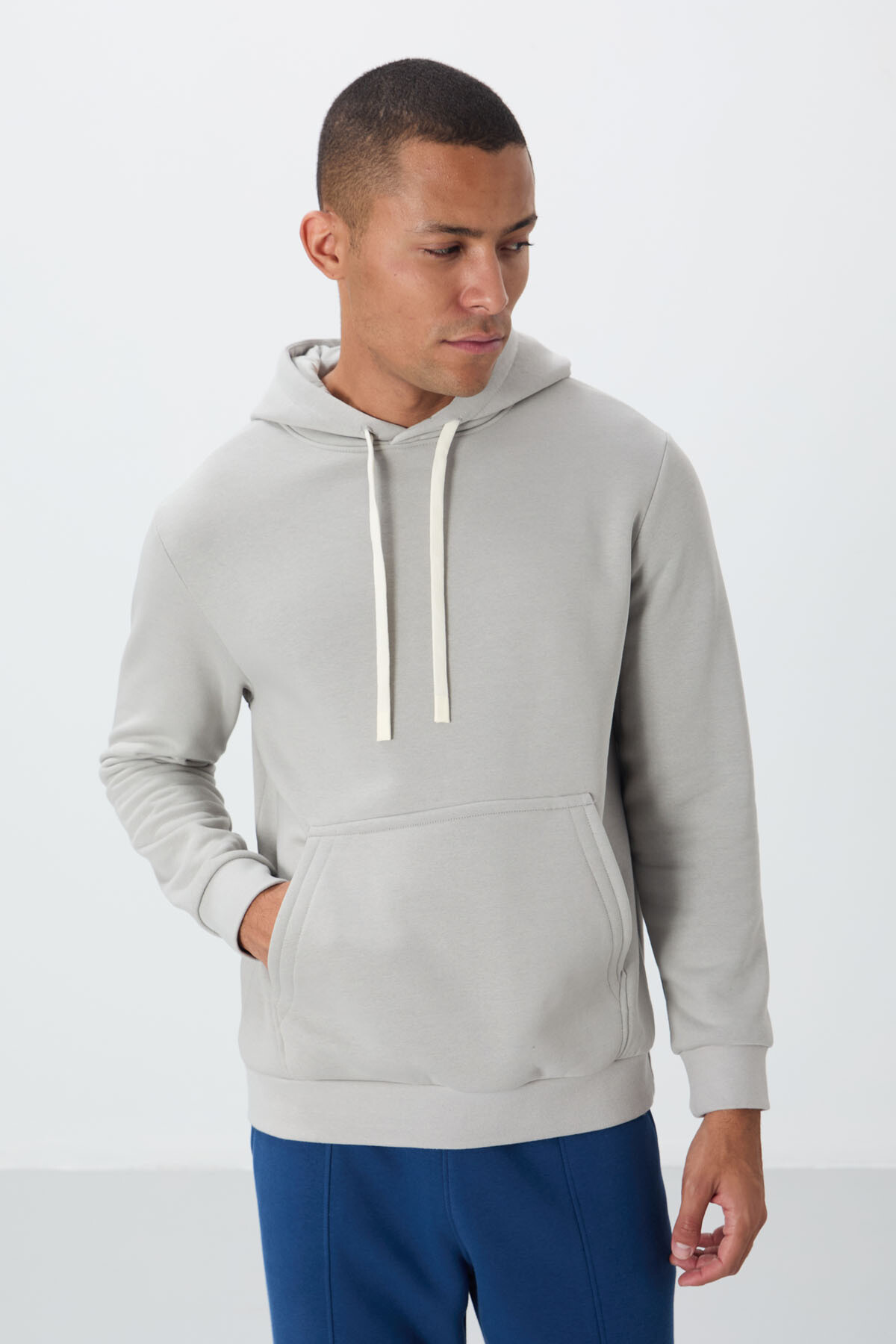 Taş Pamuklu Kalın İçi Tüylü Yumuşak Dokulu Comfort Fit Nakışlı Erkek Sweatshirt - 88419