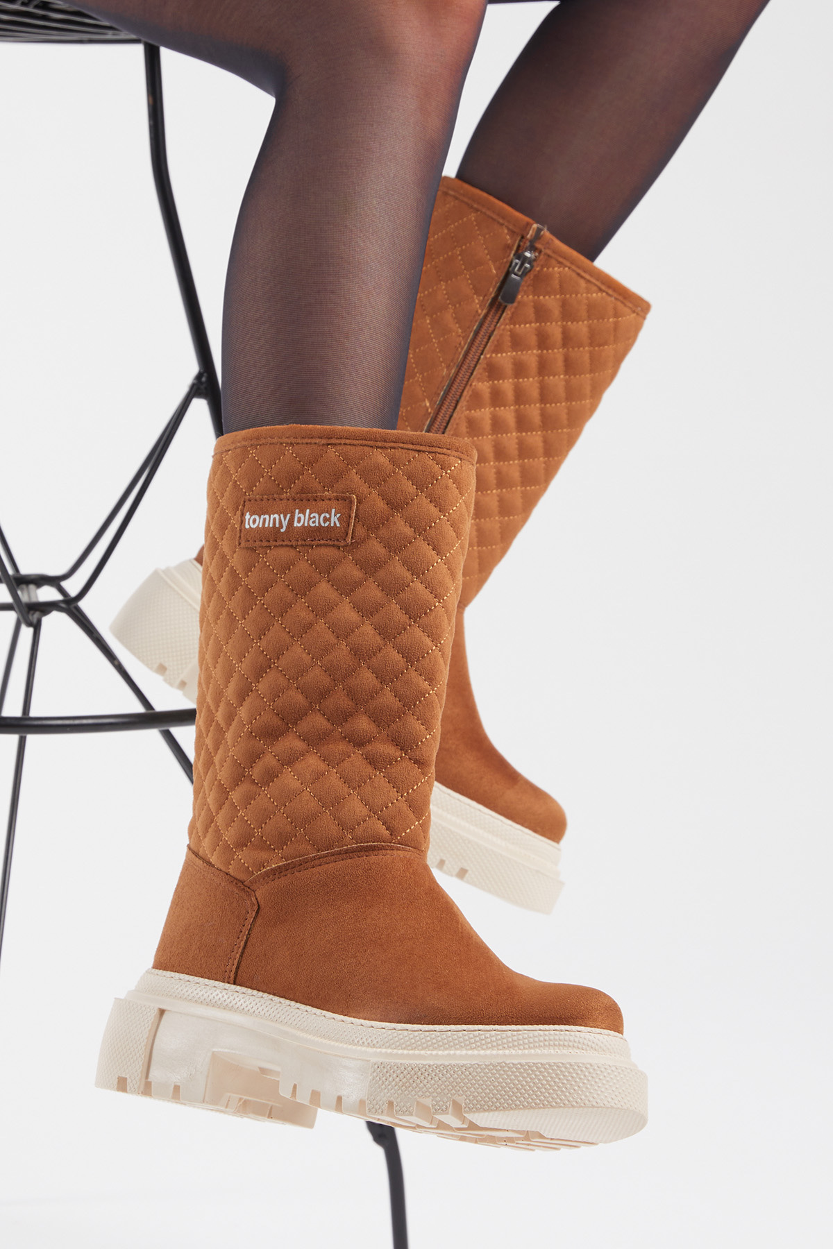 Kadın Toprak Kapitone Desenli Rahat Kalıp Uzun Bot - Görsel 4