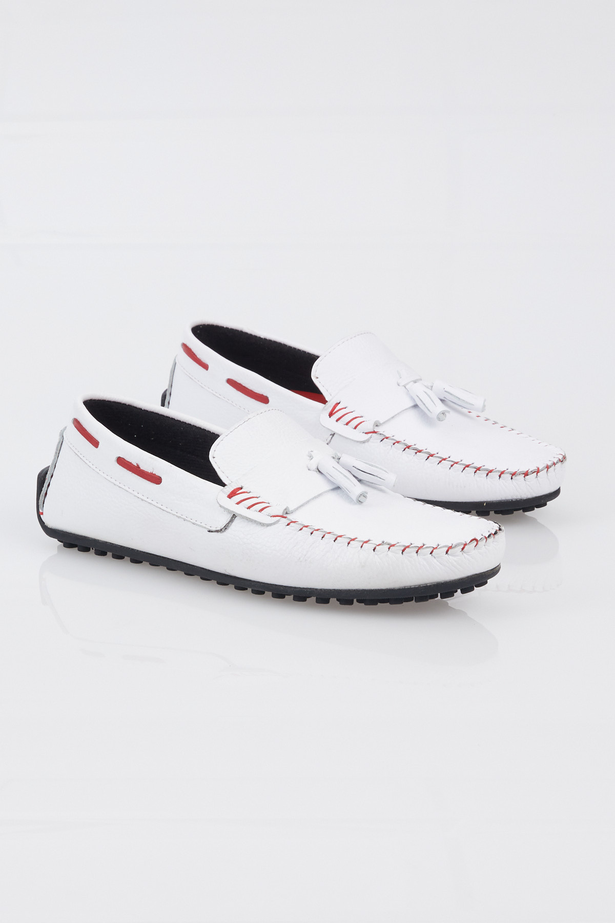 Erkek Beyaz Önü Püskül Detaylı Rahat Kalıp Hakiki Deri Loafer - Görsel 4