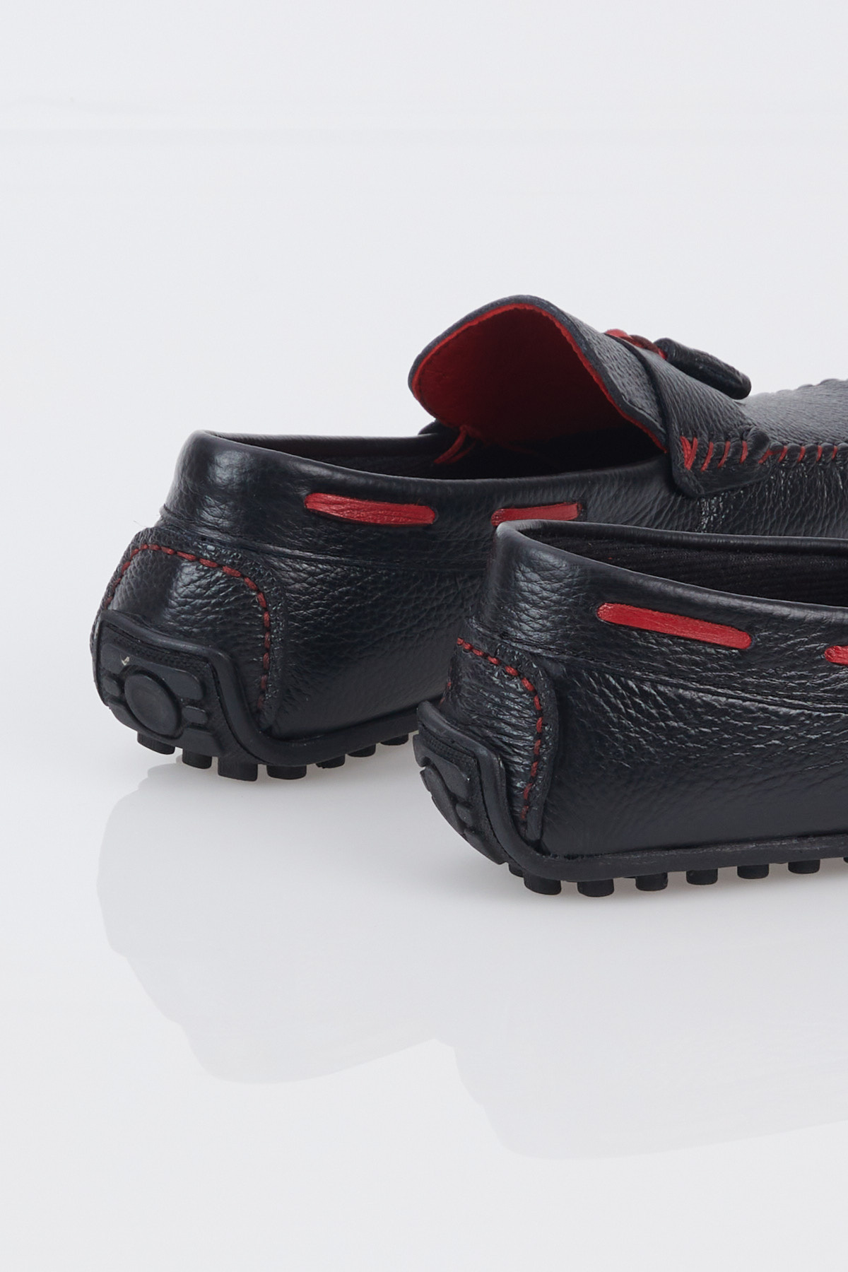 Erkek Siyah Önü Püskül Detaylı Rahat Kalıp Hakiki Deri Loafer - Görsel 6