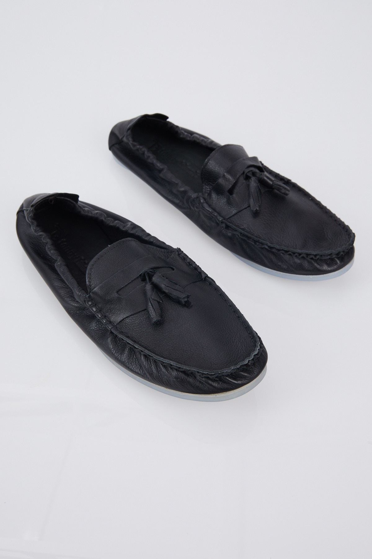 Erkek Siyah Önü Püsküllü Arkası Lastikli Rahat Kalıp Hakiki Deri Loafer - Görsel 5