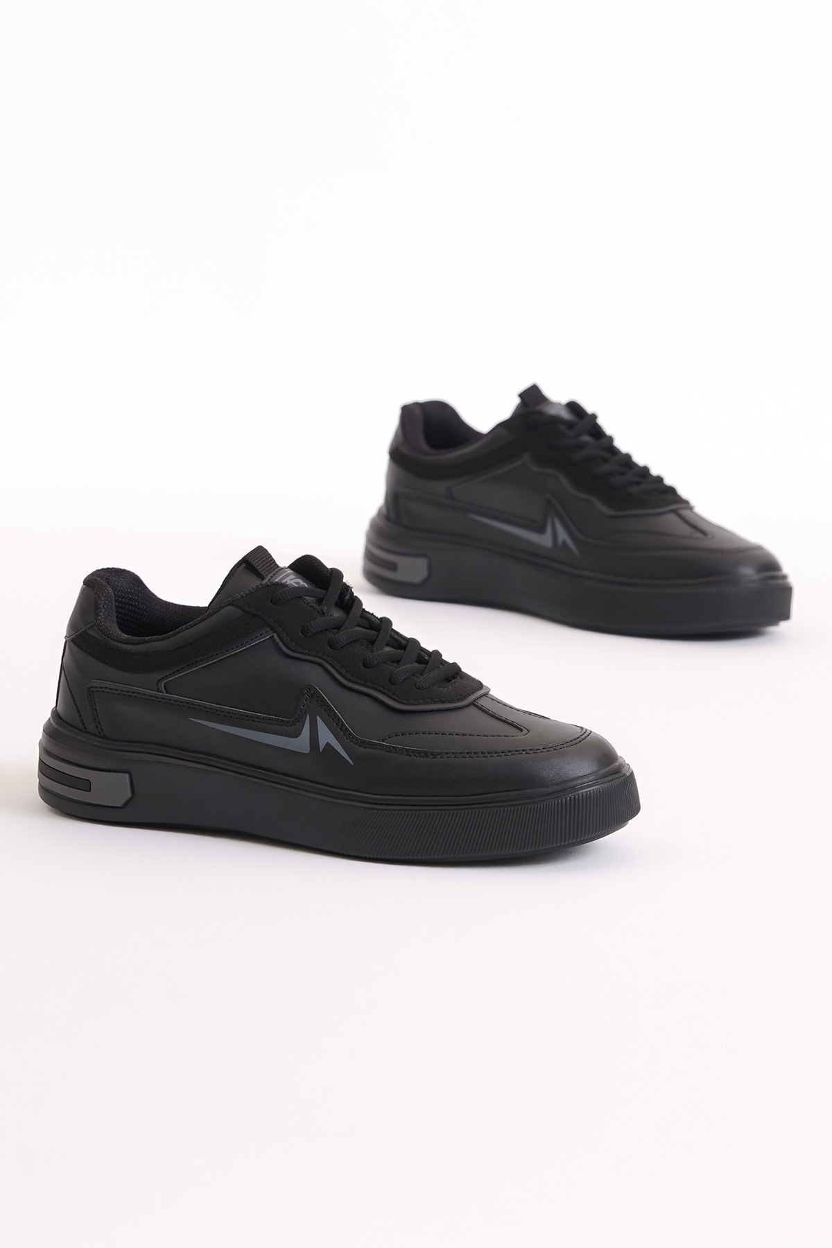 Erkek Siyah Rahat Kalıp Faylon Taban Bağcıklı Spor Ayakkabı - Görsel 2