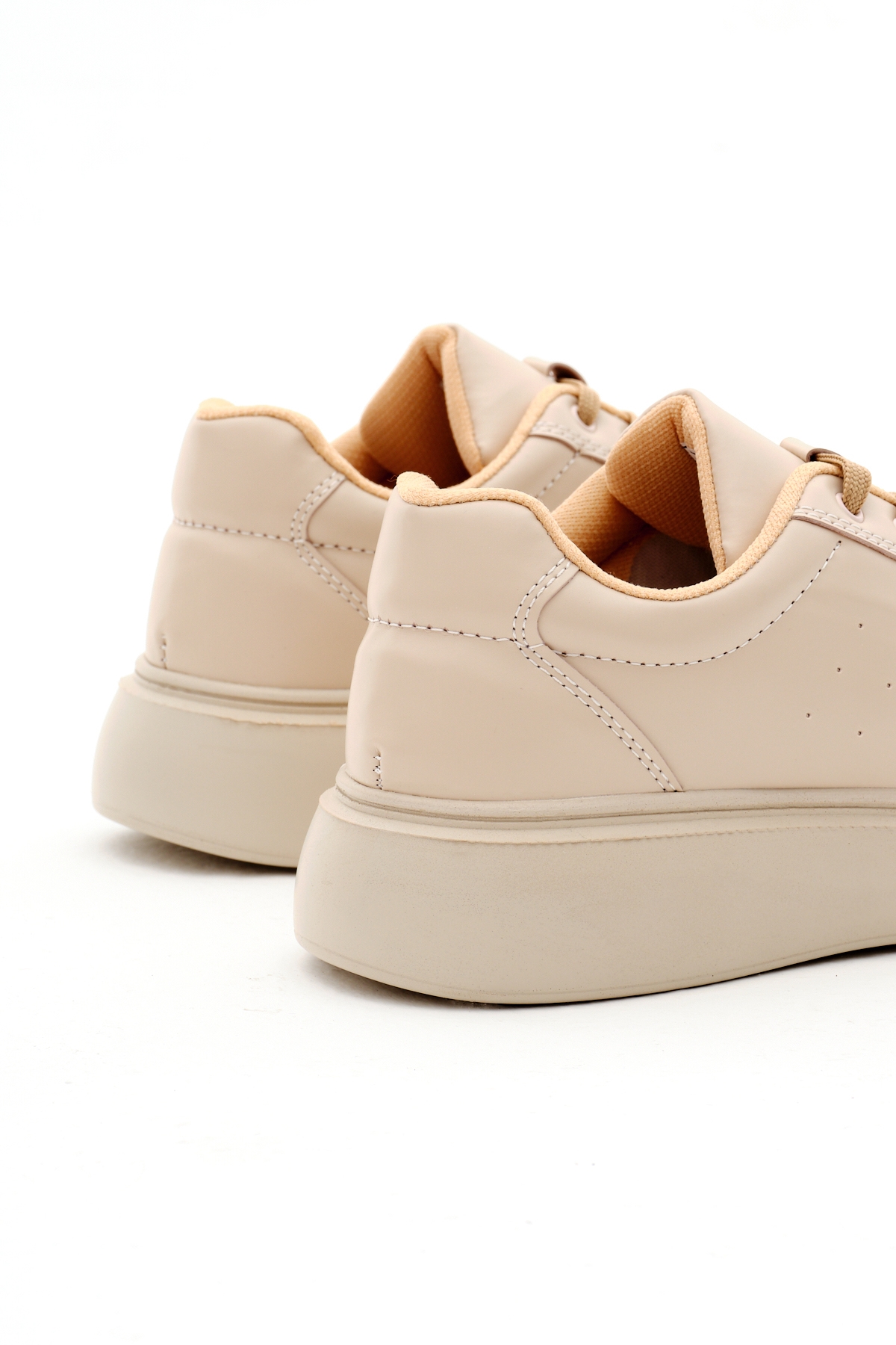 Kadın Bej Rahat Kalıp Yüksek Poli Taban Bağcıklı Spor Ayakkabı - Görsel 6