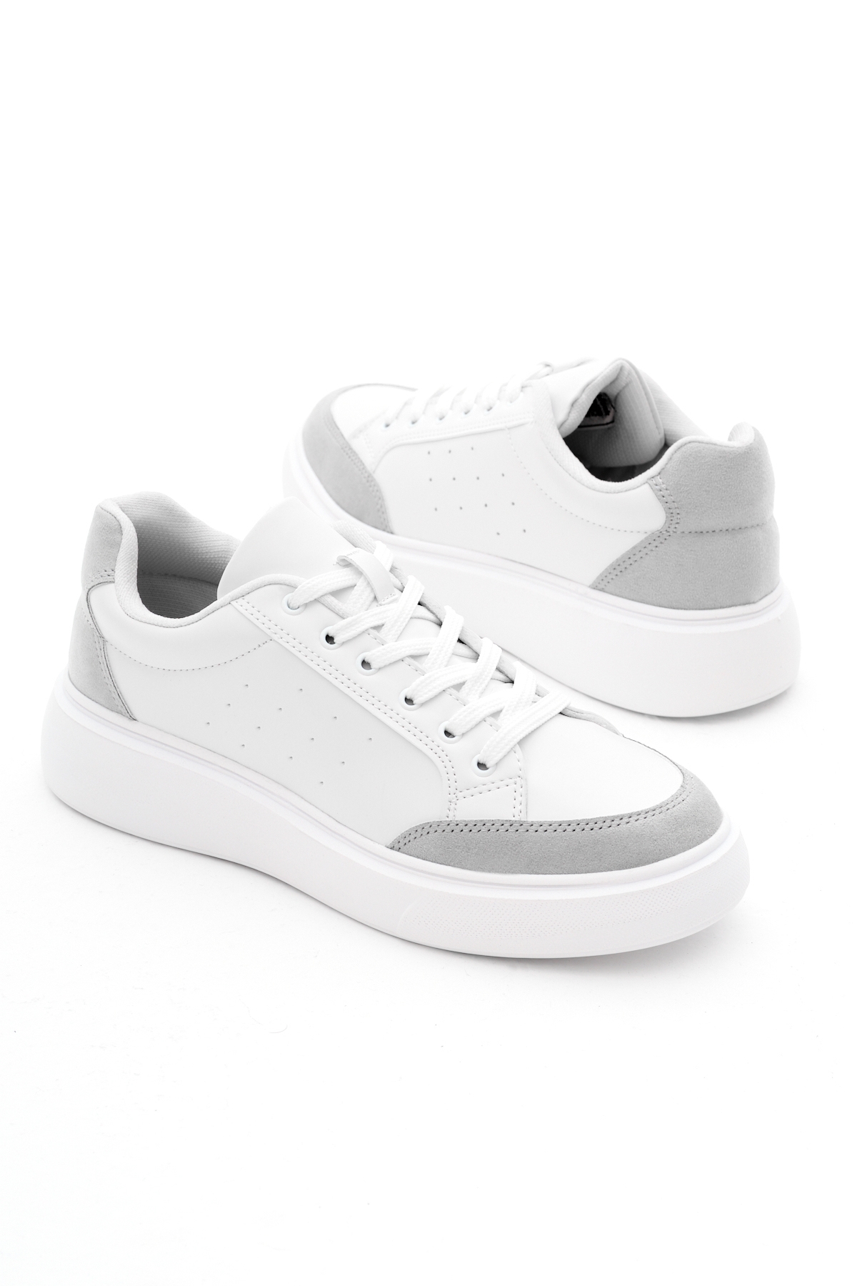 Kadın Beyaz Gri Rahat Kalıp Yüksek Poli Taban Bağcıklı Spor Ayakkabı - Görsel 2