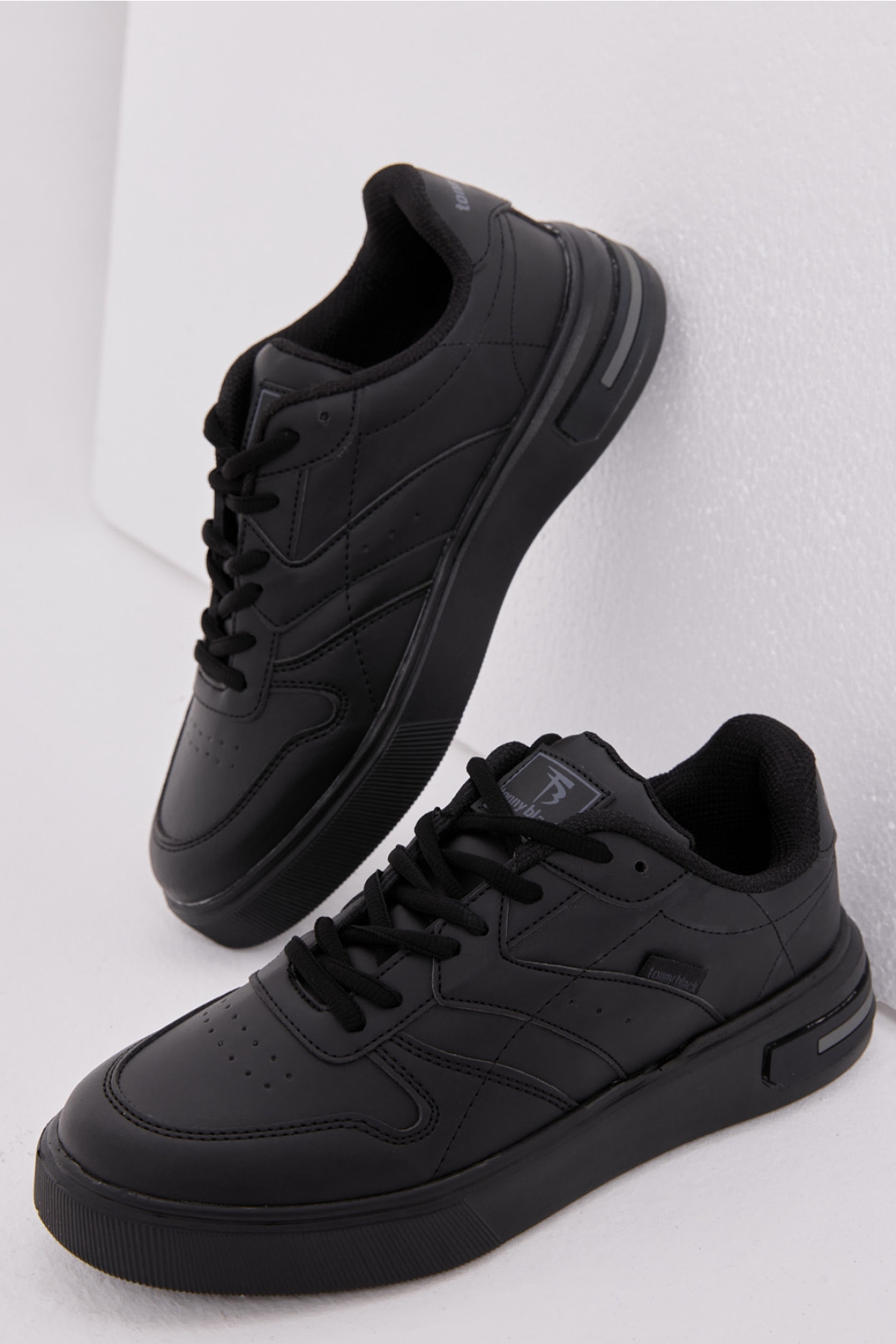 Erkek Siyah Rahat Kalıp Faylon Taban Bağcıklı Spor Ayakkabı - Görsel 3