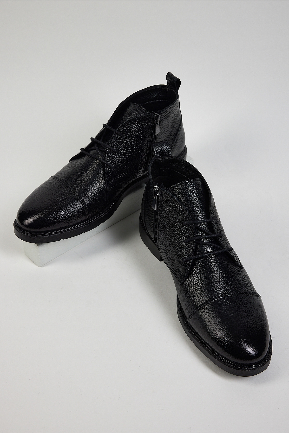 Erkek Siyah Rahat Kalıp Hakiki Deri Bağcıklı ve Fermuarlı Bot - Görsel 3