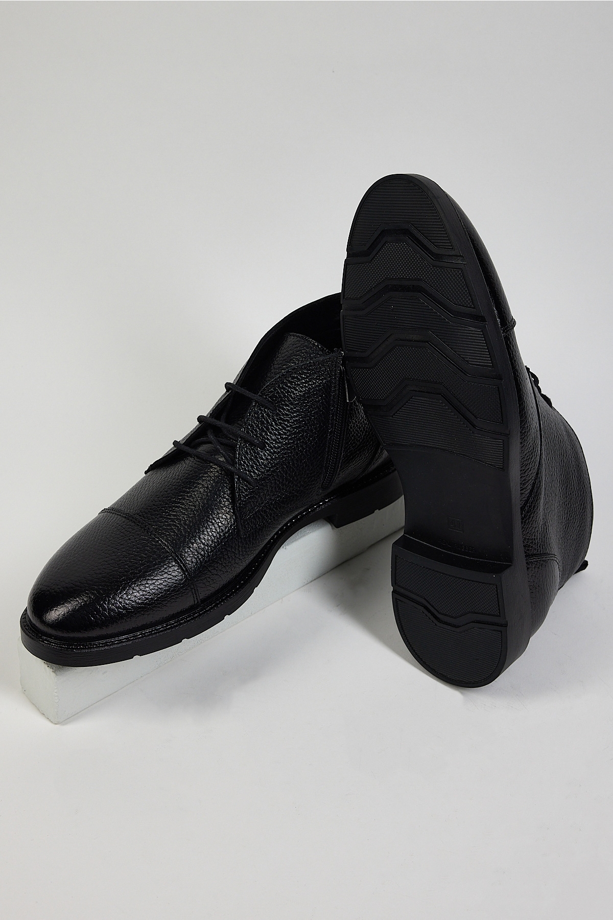 Erkek Siyah Rahat Kalıp Hakiki Deri Bağcıklı ve Fermuarlı Bot - Görsel 5