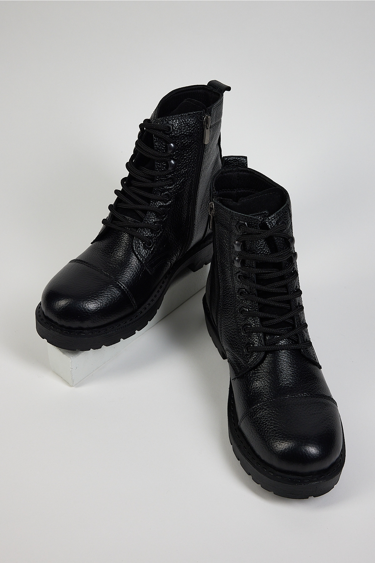 Tonny Black Erkek Siyah Rahat Kalıp Hakiki Deri Bağcıklı ve Fermuarlı Bot - Görsel 3