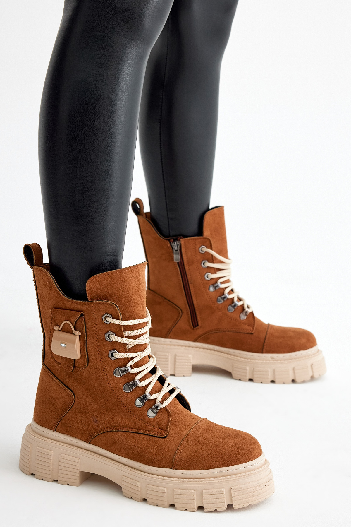 Kadın Taba Süet Rahat Kalıp Yüksek Taban Tokalı Bağcıklı ve Fermuarlı Bot - Görsel 2