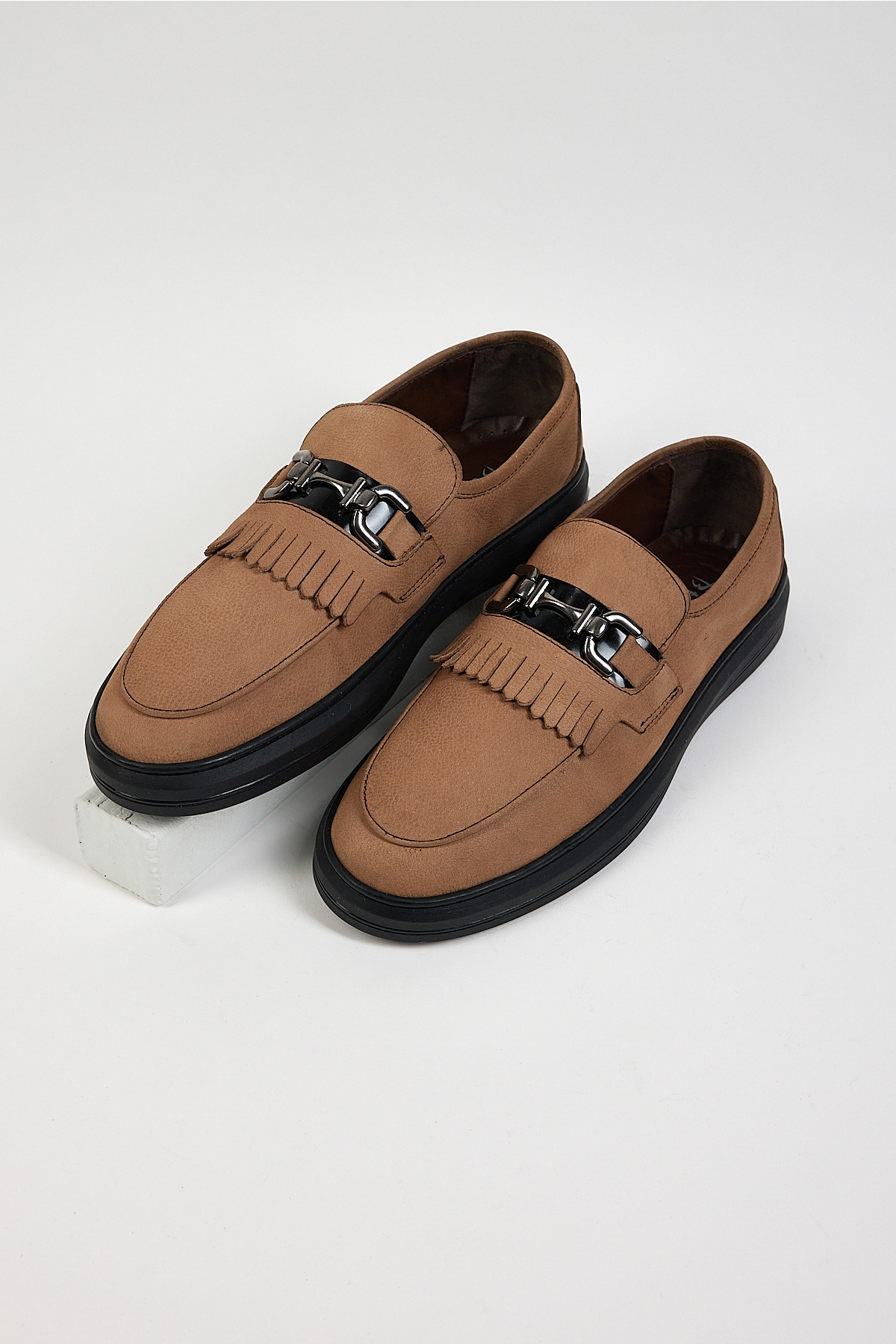 Erkek Kum Rahat Kalıp Hakiki Deri Püsküllü Tokalı Loafer - Görsel 4