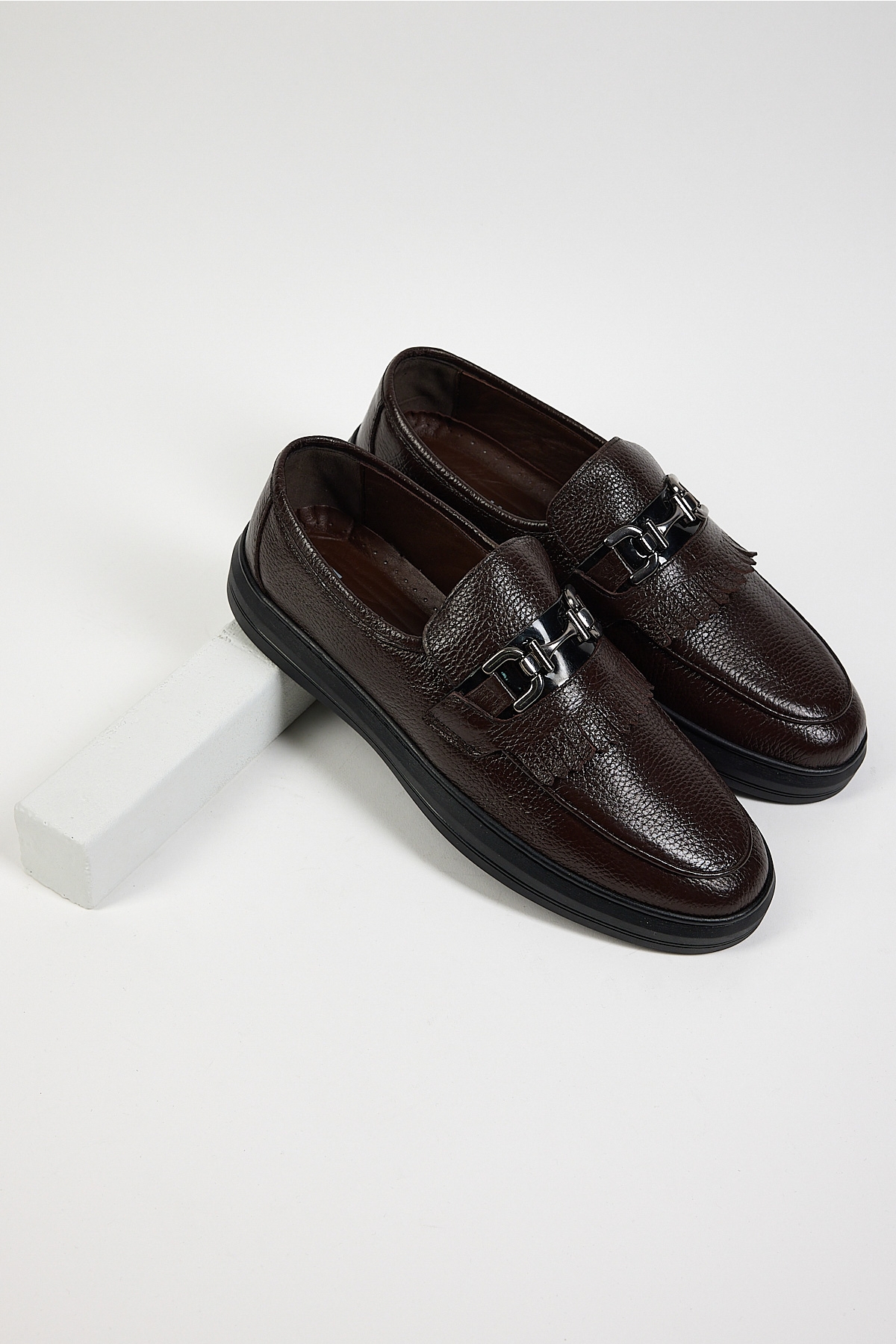 Erkek Kahve Rahat Kalıp Hakiki Deri Püsküllü Tokalı Loafer - Görsel 3