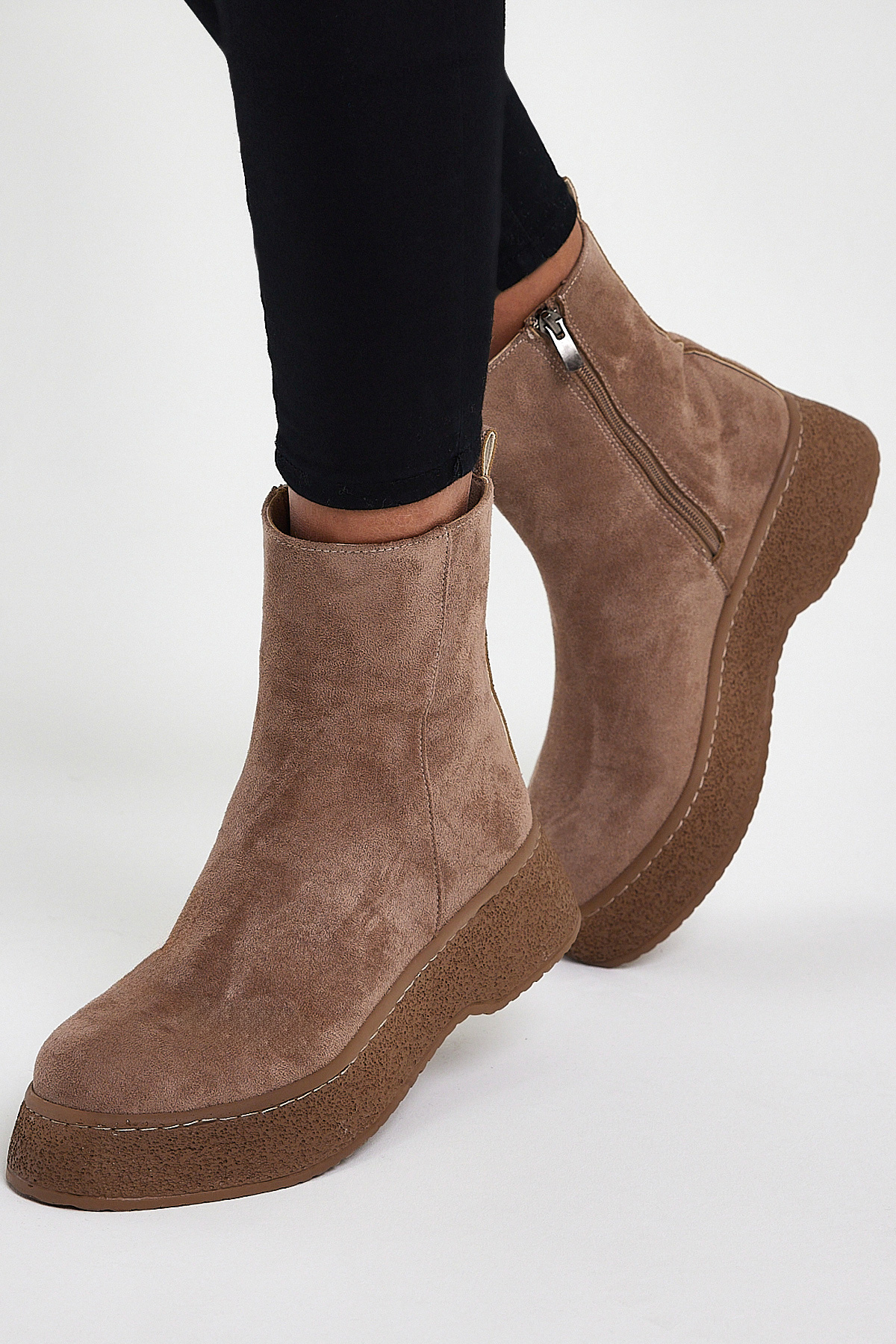 Kadın Vizon Süet Yüksek Poli Taban Fermuarlı Süet Bot - Görsel 2
