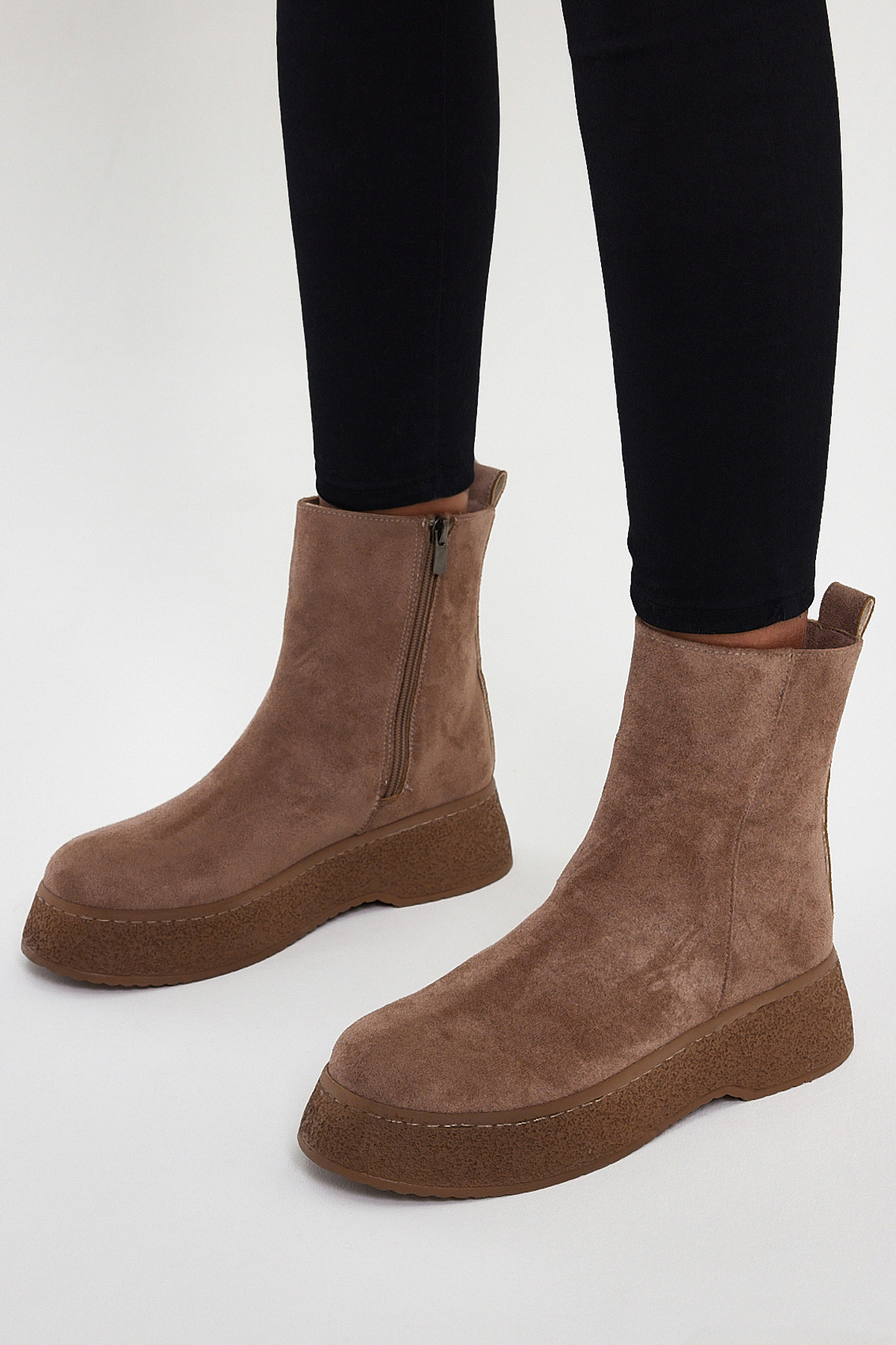 Kadın Vizon Süet Yüksek Poli Taban Fermuarlı Süet Bot - Görsel 3