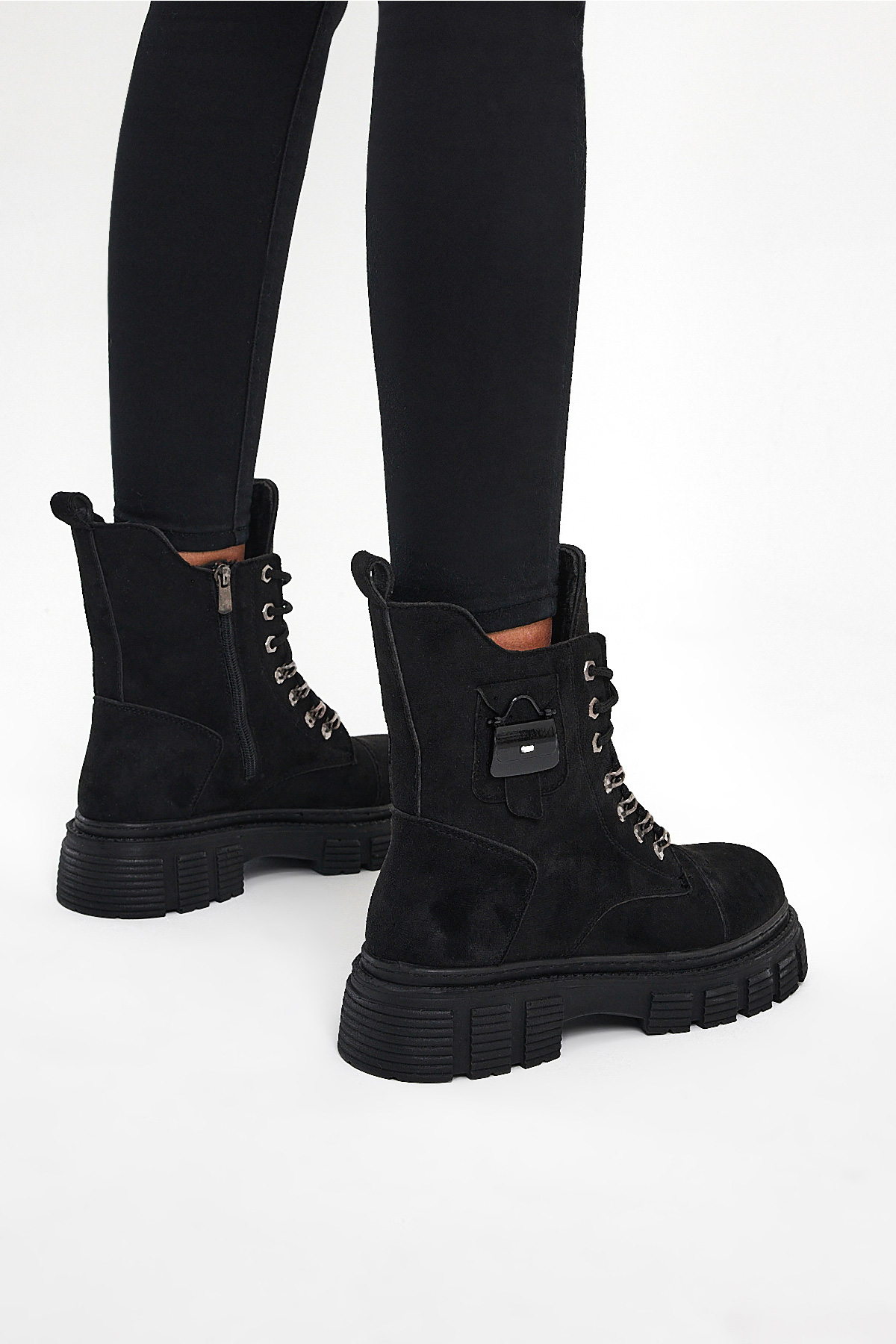 Kadın Siyah Süet Rahat Kalıp Yüksek Taban Tokalı Bağcıklı ve Fermuarlı Bot - Görsel 5
