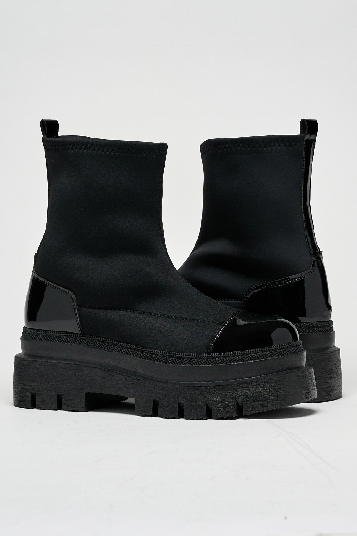 Kadın Siyah Rugan Rahat Kalıp Yüksek Taban Streç Çorap Bot - Görsel 2