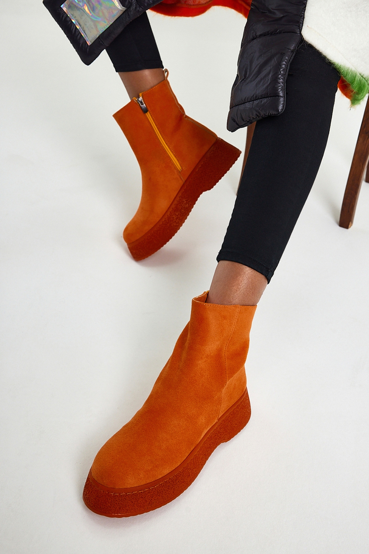 Kadın Oranj Süet Yüksek Poli Taban Fermuarlı Süet Bot - Görsel 3