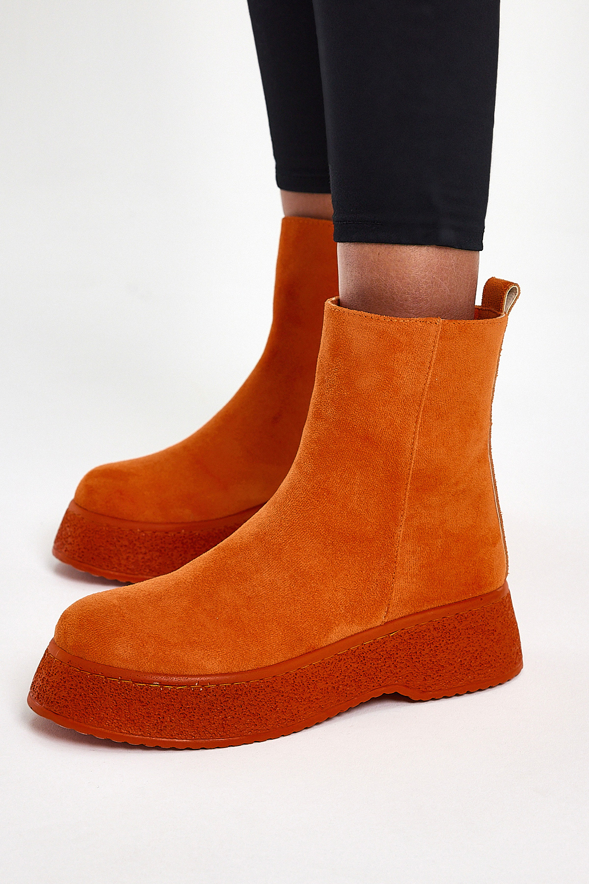 Kadın Oranj Süet Yüksek Poli Taban Fermuarlı Süet Bot - Görsel 4