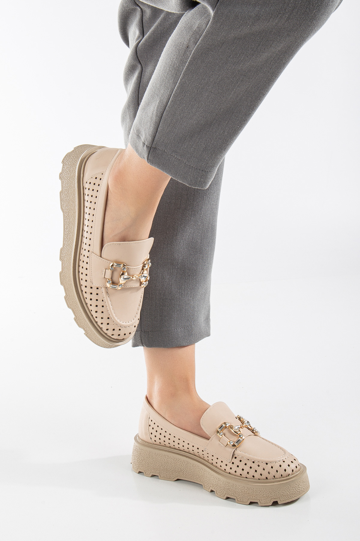 Kadın Ten Kalın Poli Taban Şerit Desenli Önü Taşlı Tokalı Loafer - Görsel 2